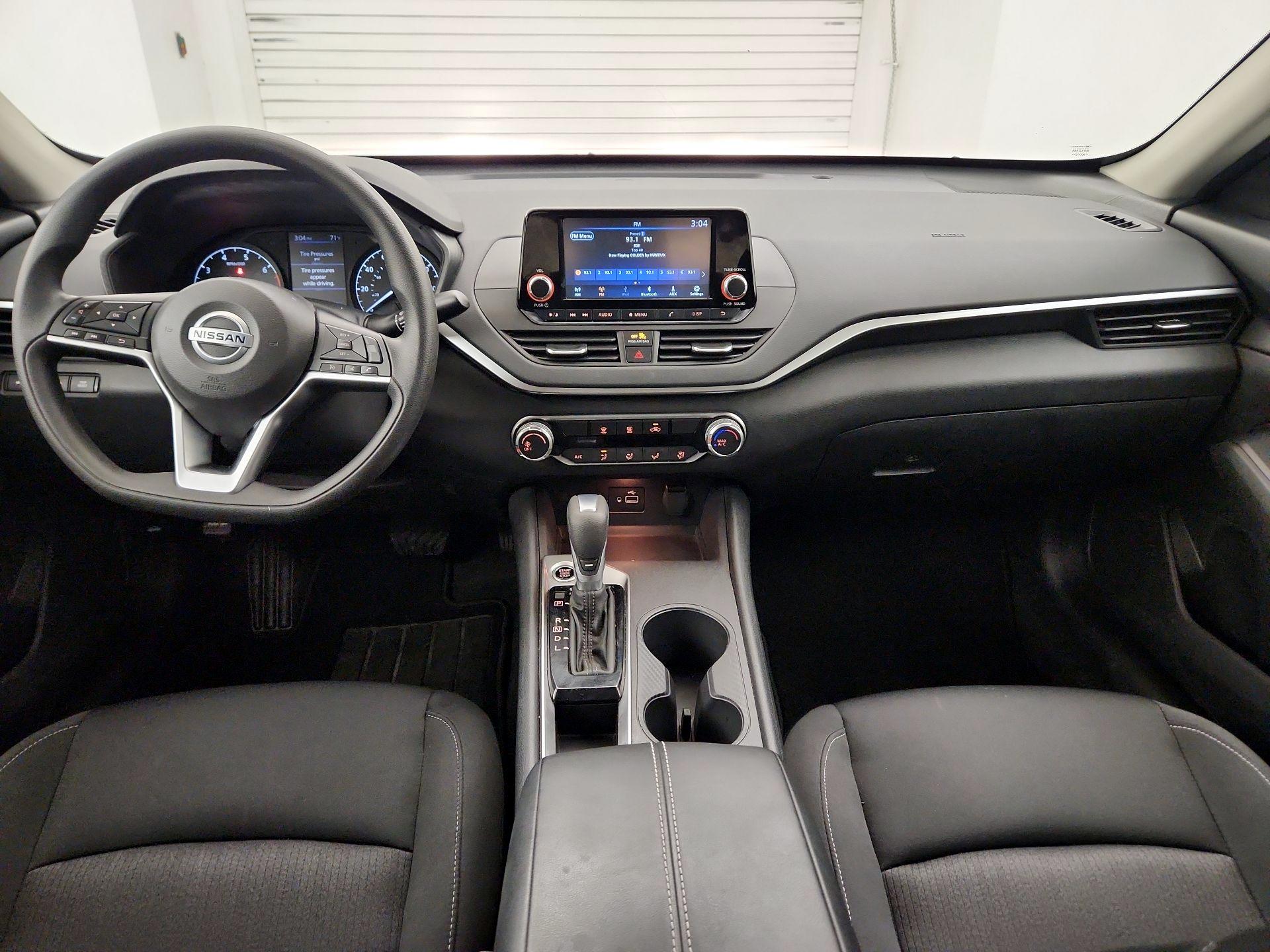 Thumbnail: 2021 Nissan Altima - 9