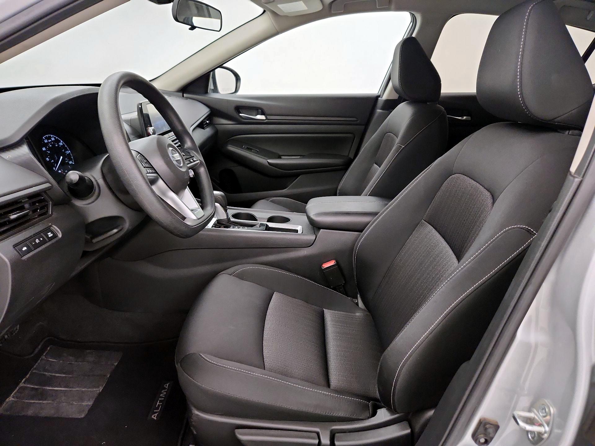 Thumbnail: 2021 Nissan Altima - 11