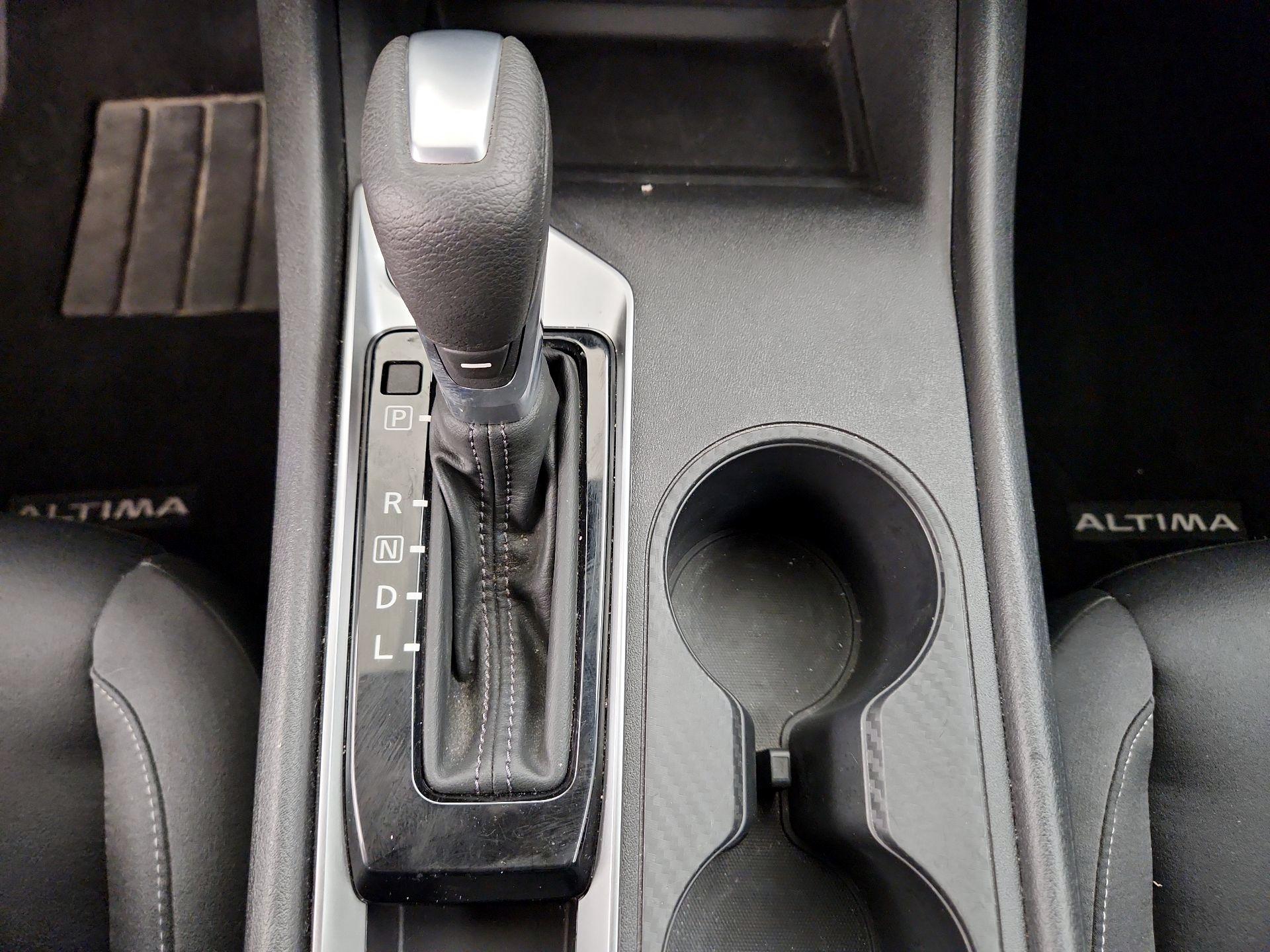 Thumbnail: 2021 Nissan Altima - 17