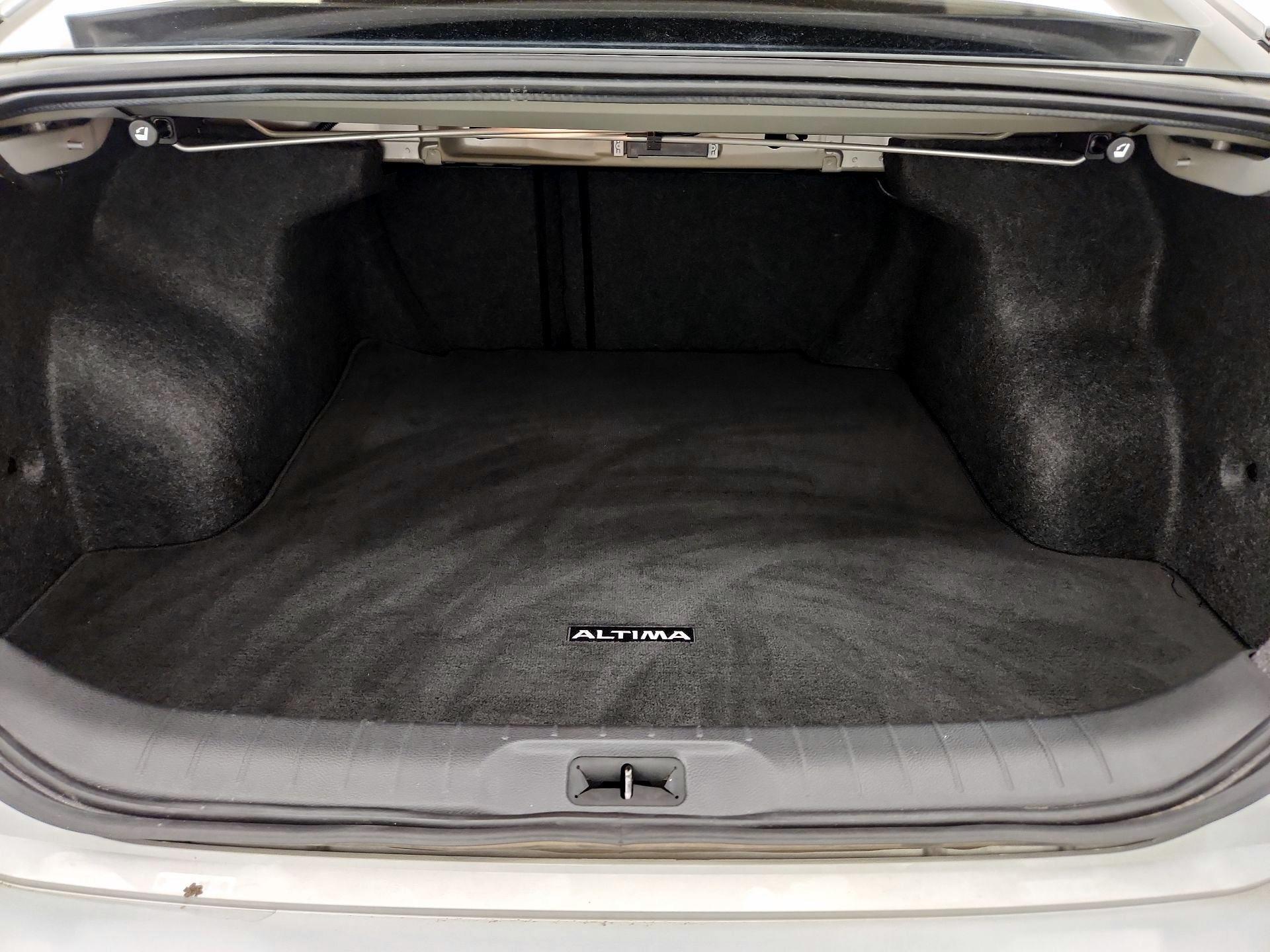 Thumbnail: 2021 Nissan Altima - 20