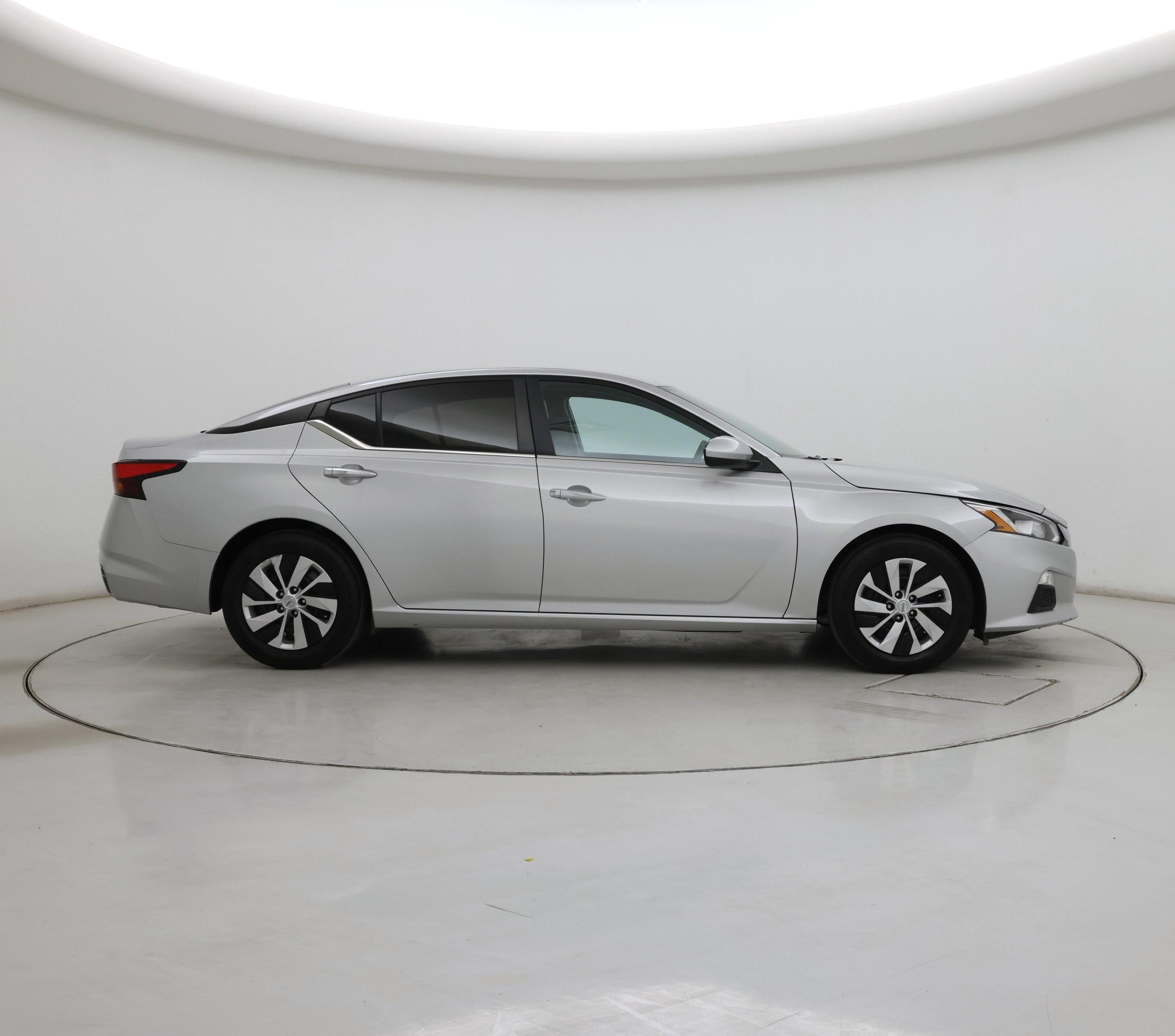 Thumbnail: 2021 Nissan Altima - 7