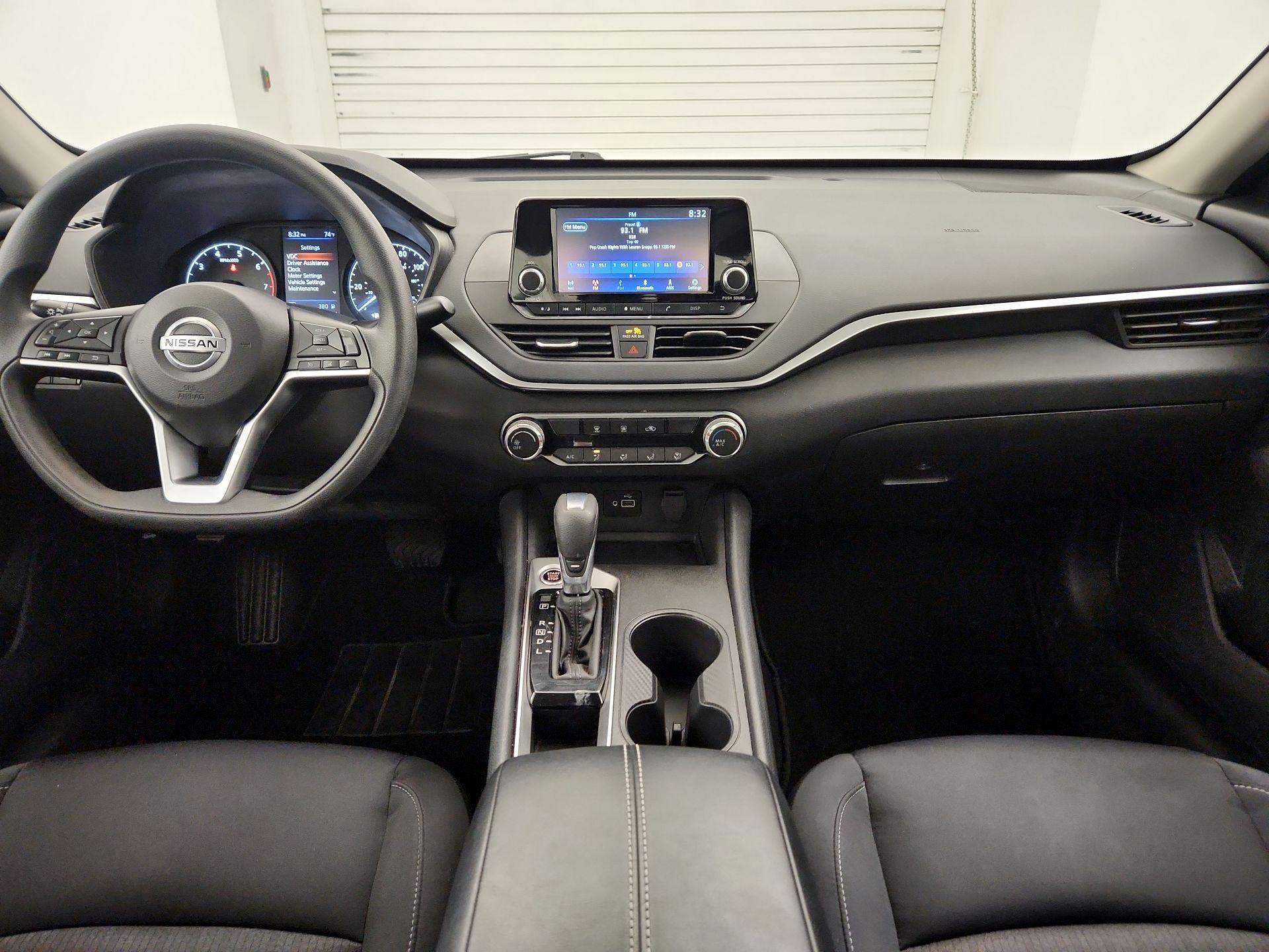 Thumbnail: 2021 Nissan Altima - 9