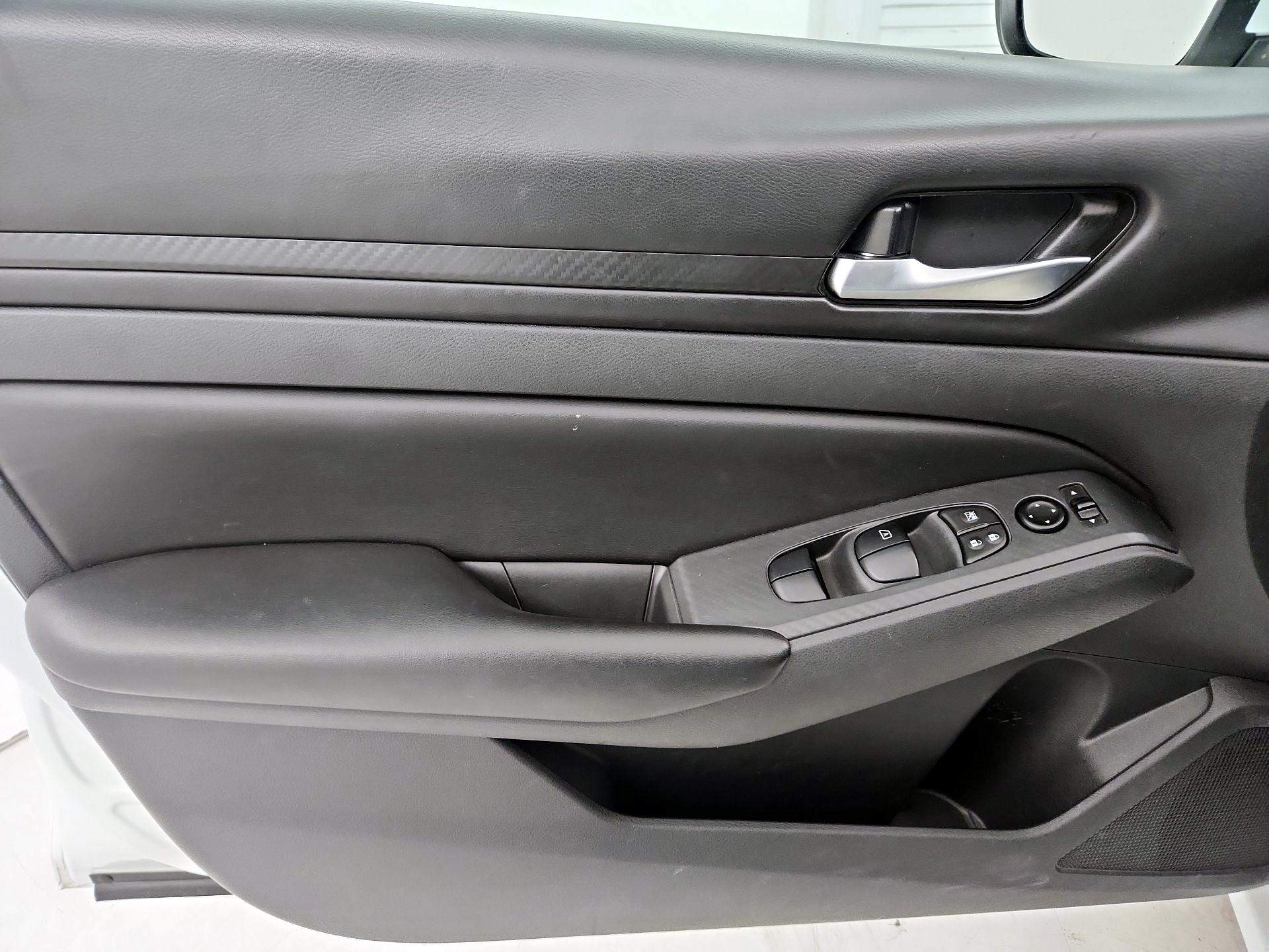 Thumbnail: 2021 Nissan Altima - 12