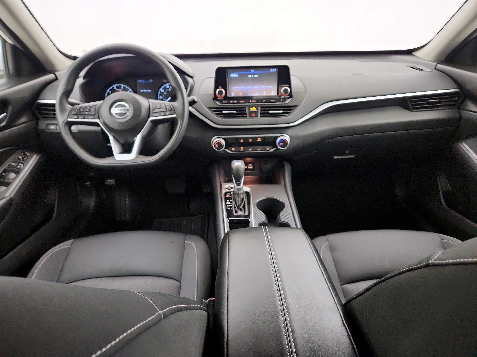 Thumbnail: 2021 Nissan Altima - 9