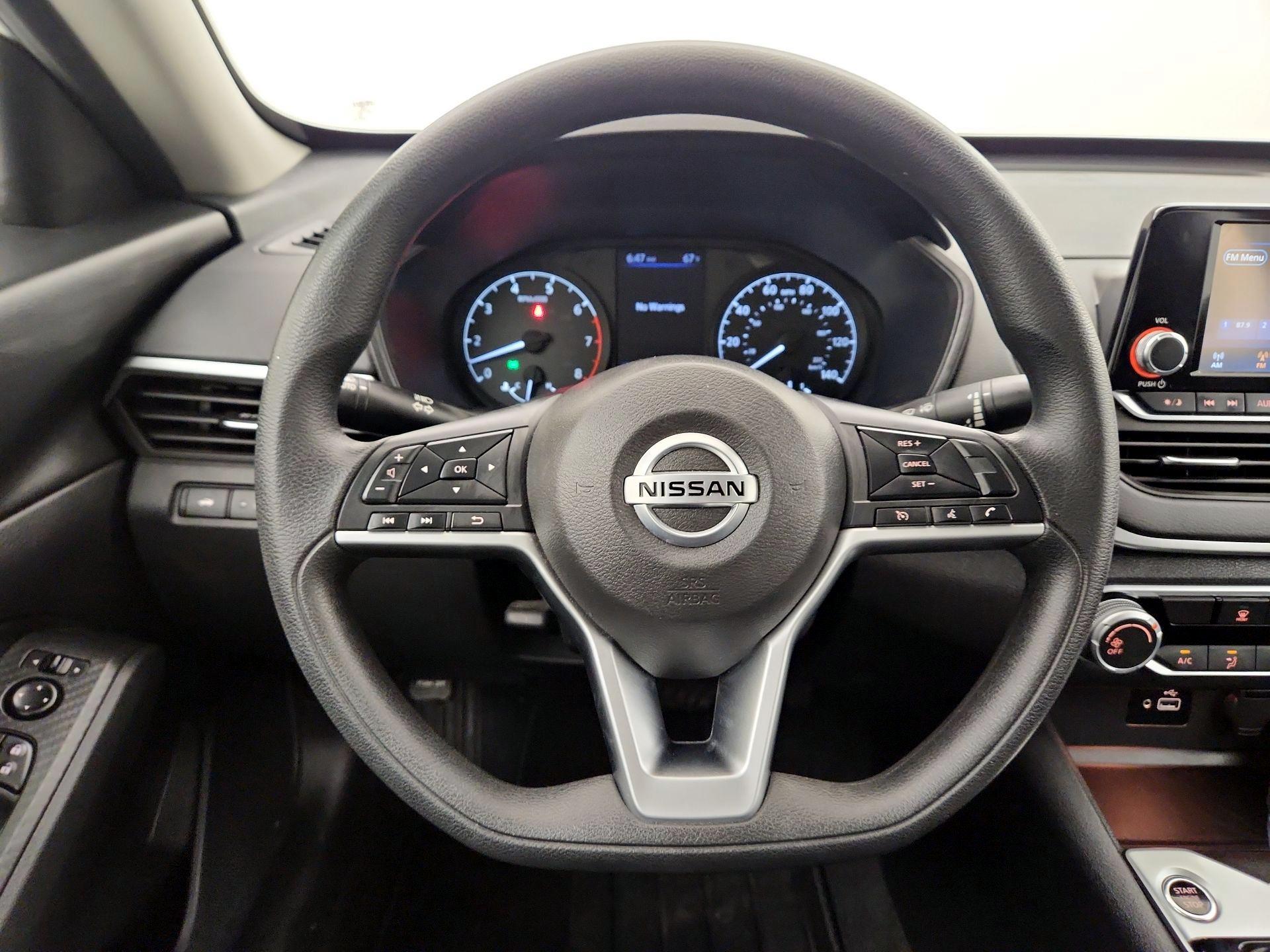 Thumbnail: 2021 Nissan Altima - 10