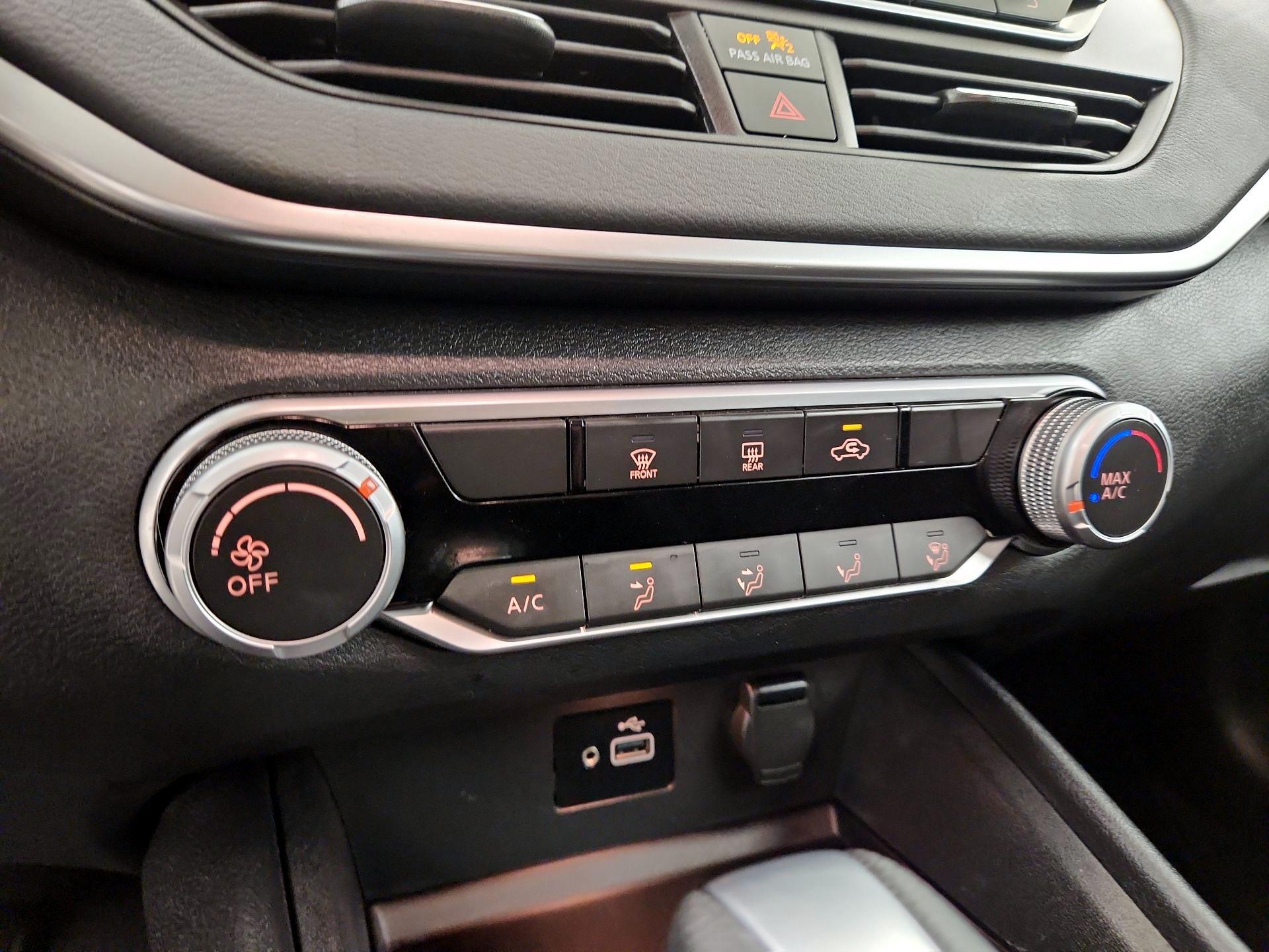 Thumbnail: 2021 Nissan Altima - 16