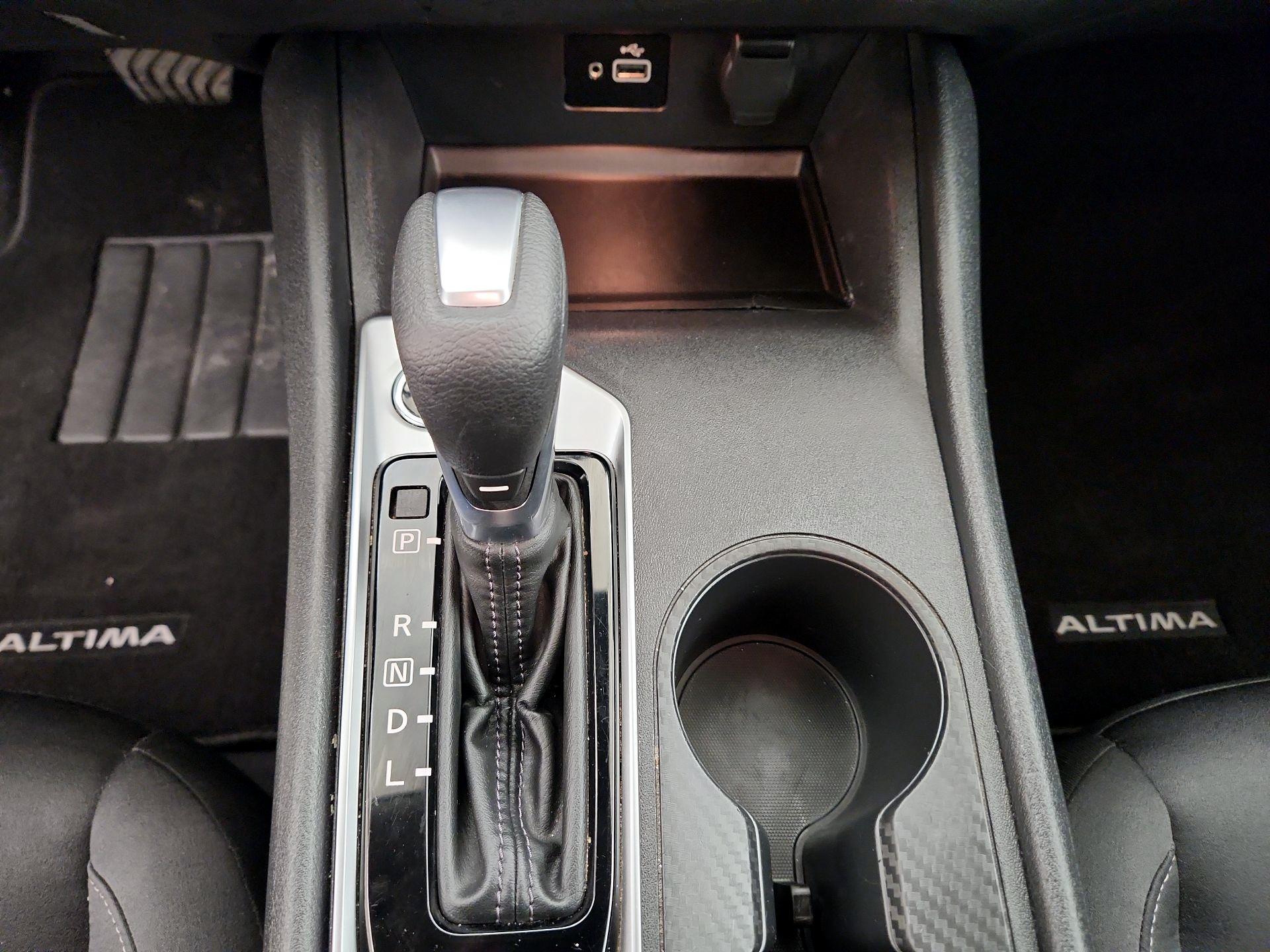 Thumbnail: 2021 Nissan Altima - 17