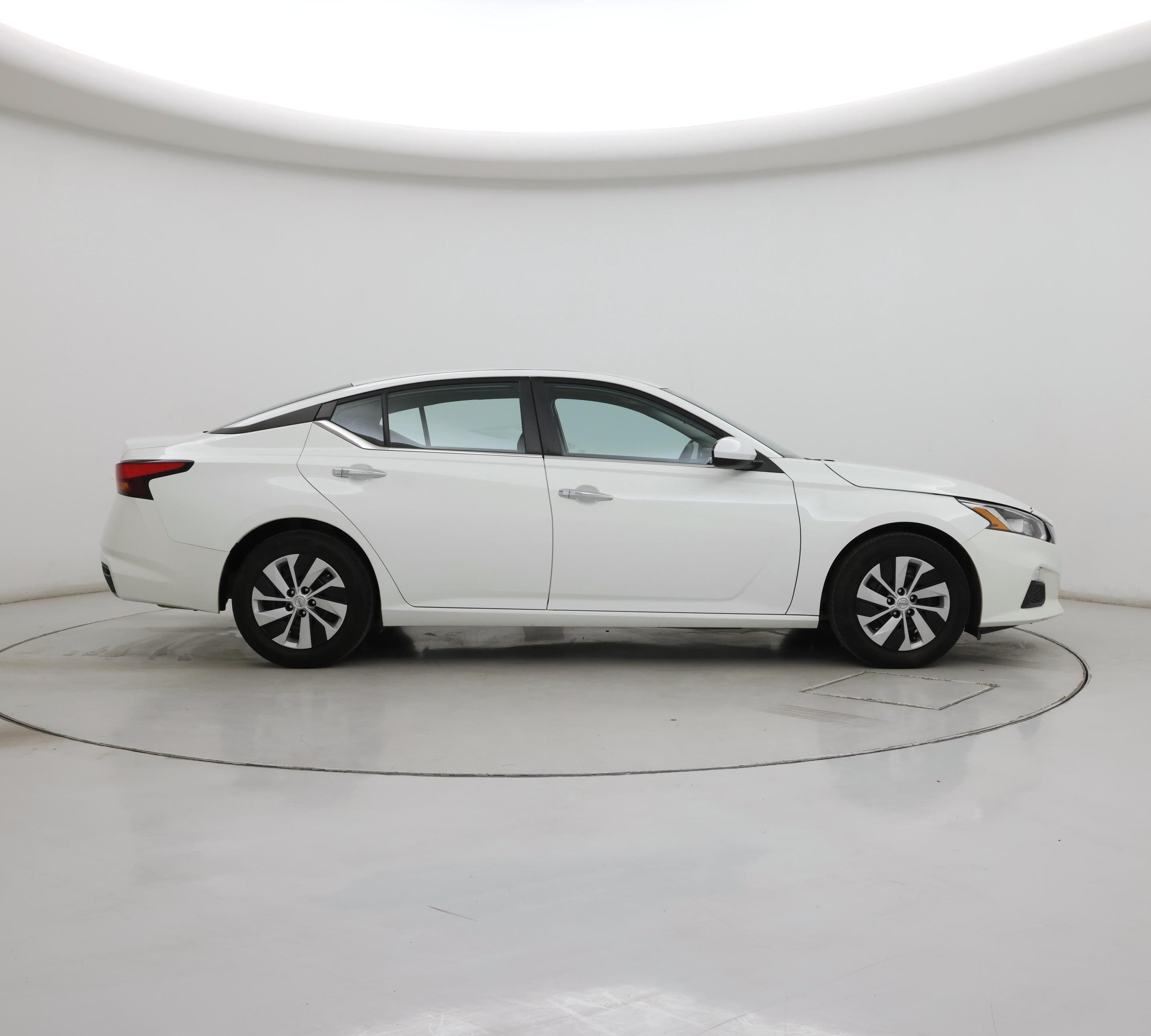 Thumbnail: 2021 Nissan Altima - 7