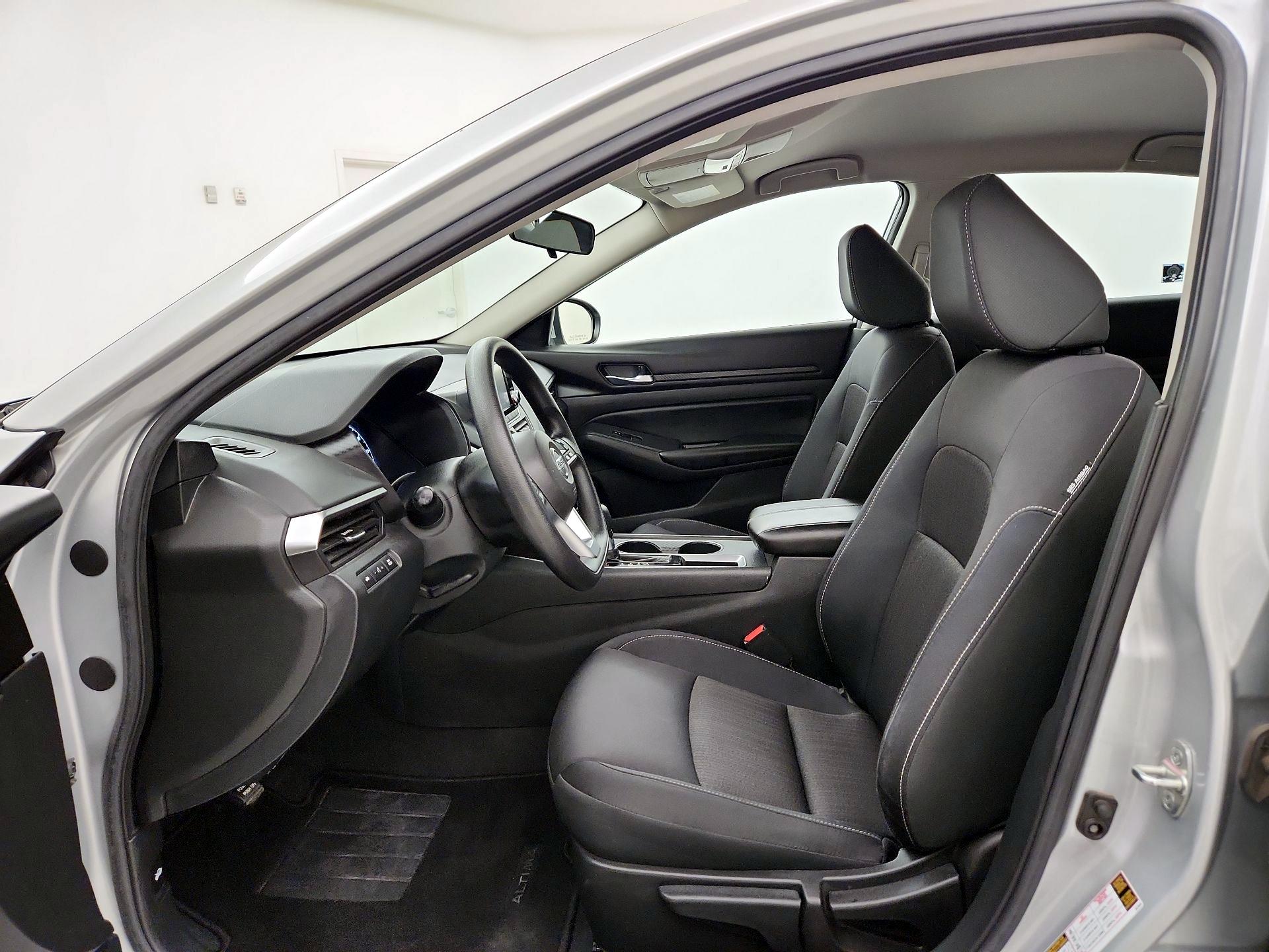 Thumbnail: 2021 Nissan Altima - 11