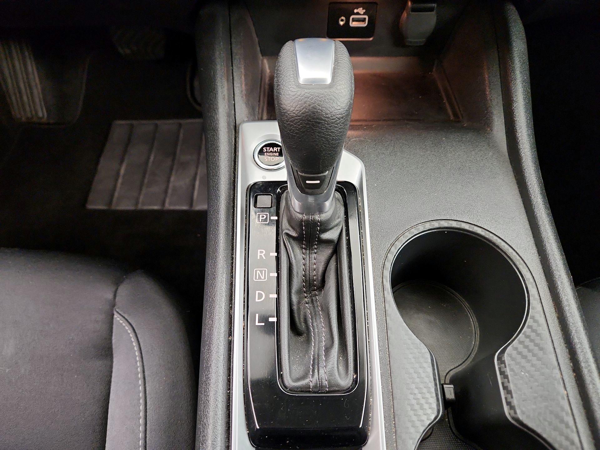 Thumbnail: 2021 Nissan Altima - 17