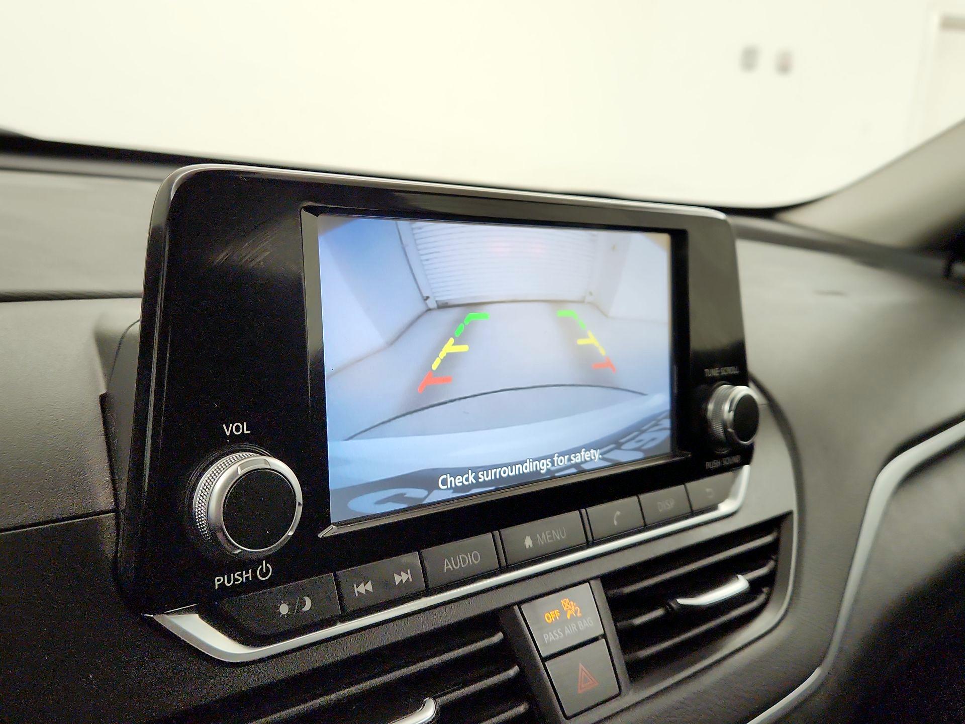 Thumbnail: 2021 Nissan Altima - 14