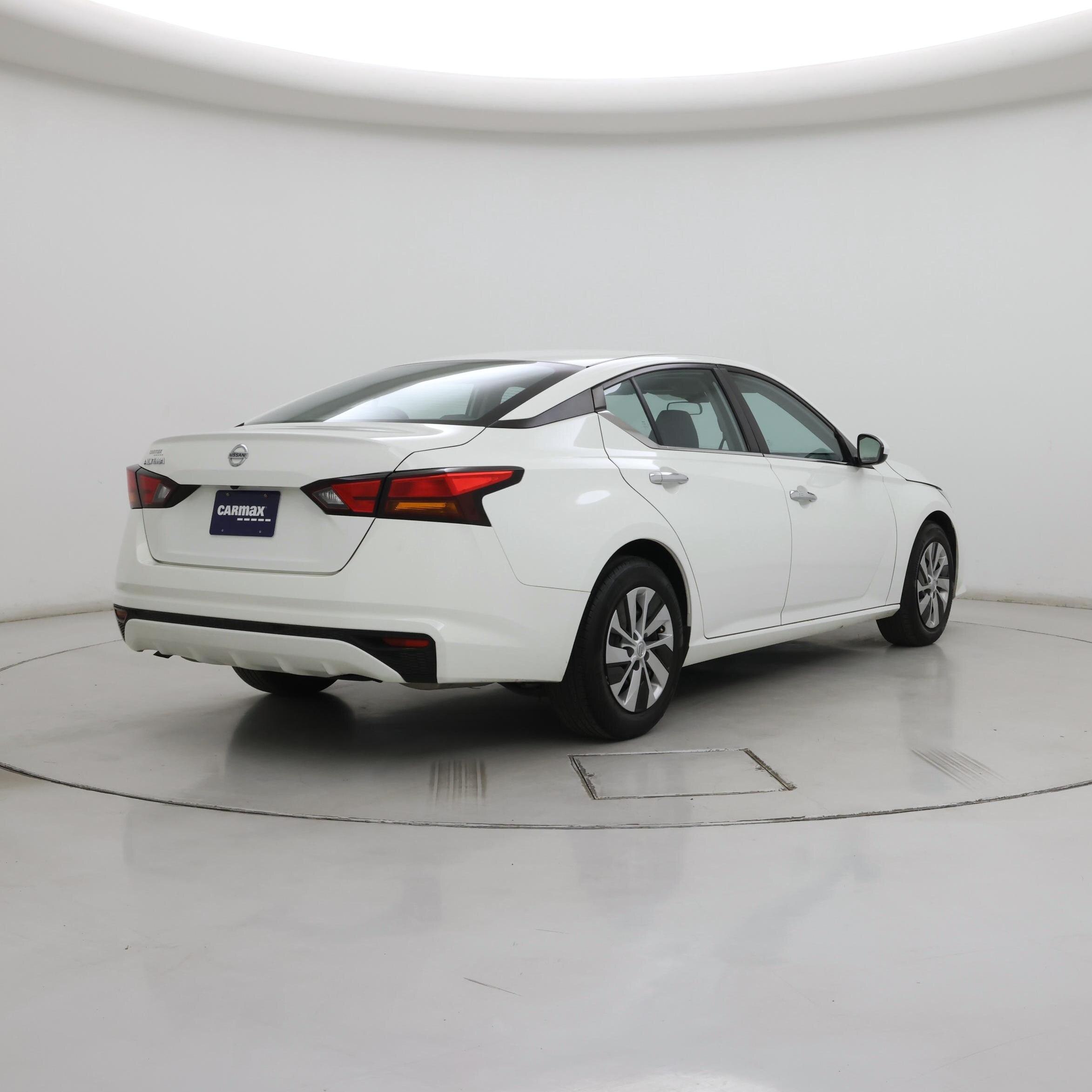 Thumbnail: 2021 Nissan Altima - 8