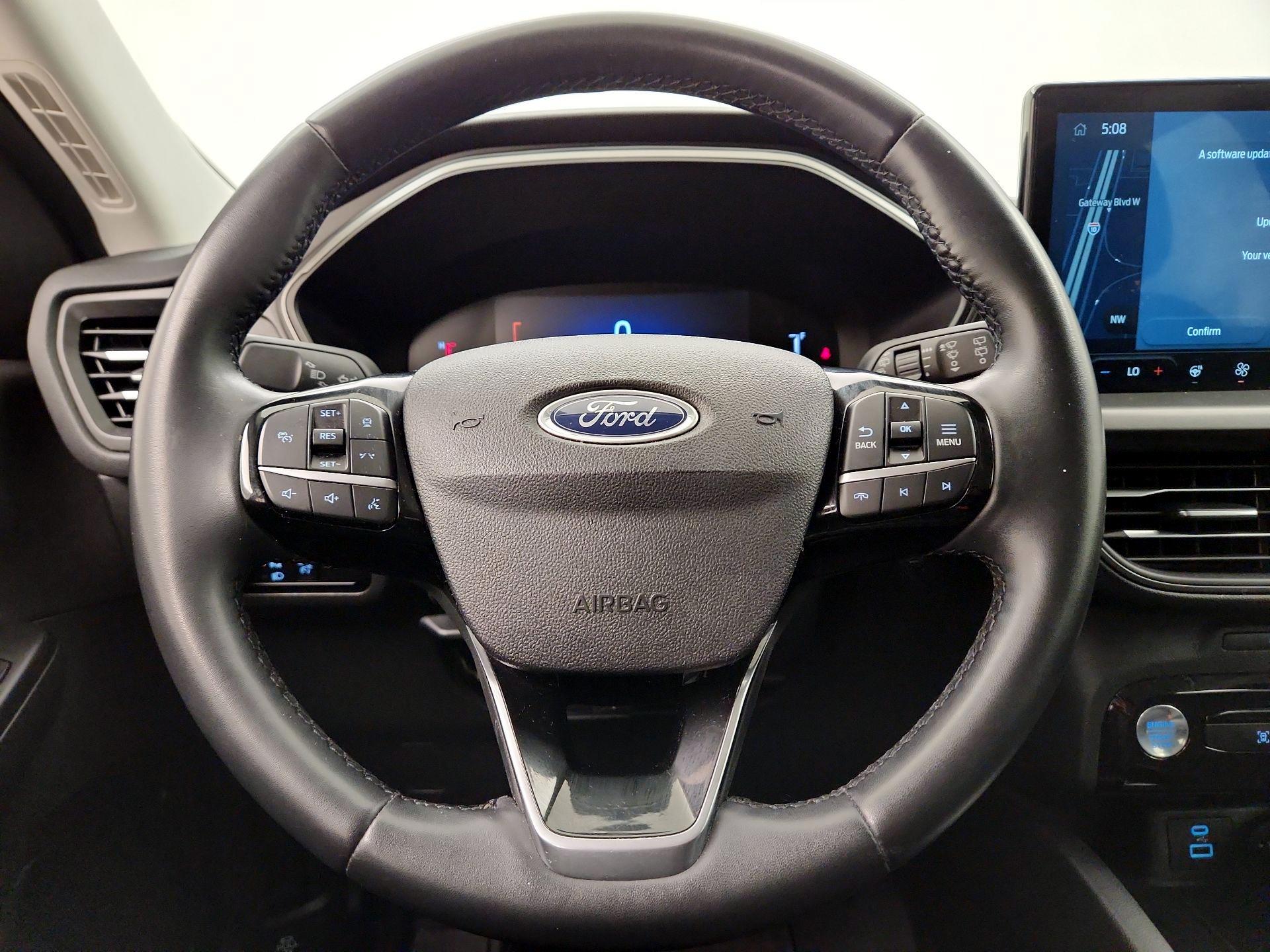 Thumbnail: 2023 Ford Escape - 10