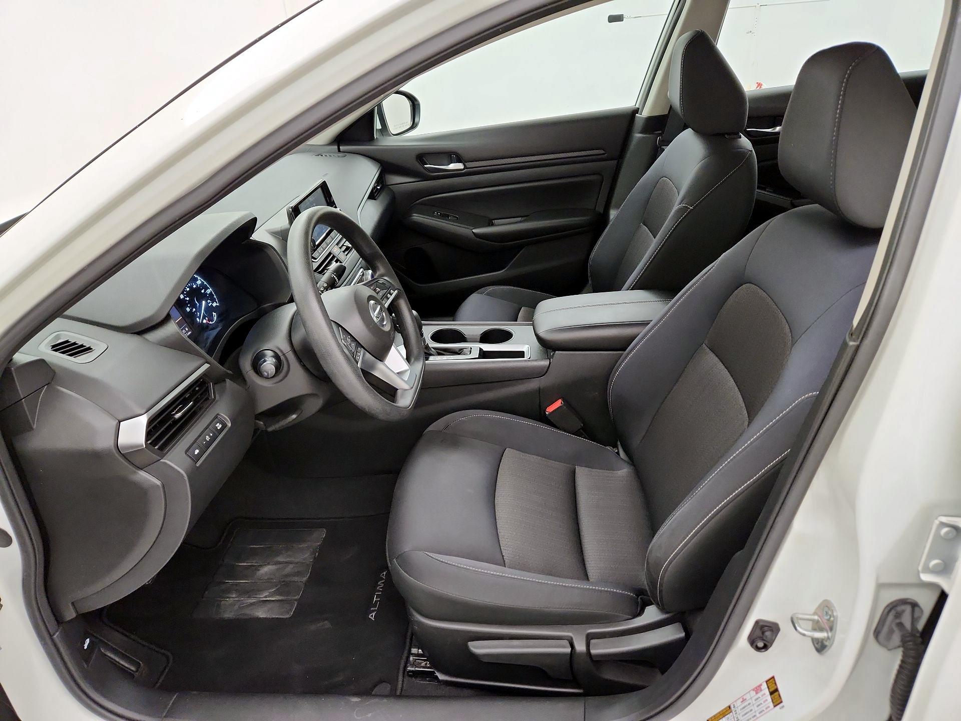Thumbnail: 2021 Nissan Altima - 11