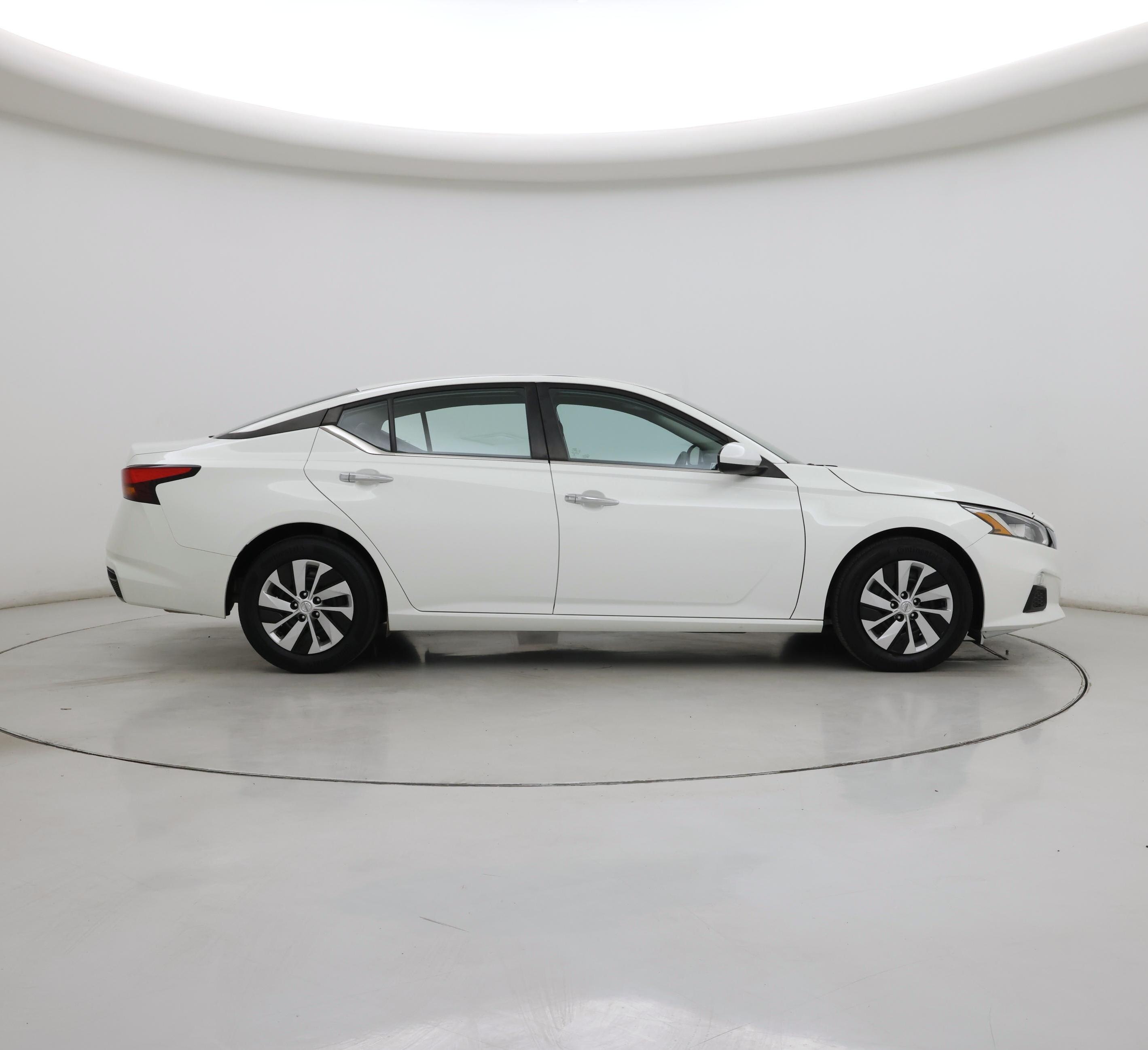 Thumbnail: 2021 Nissan Altima - 7