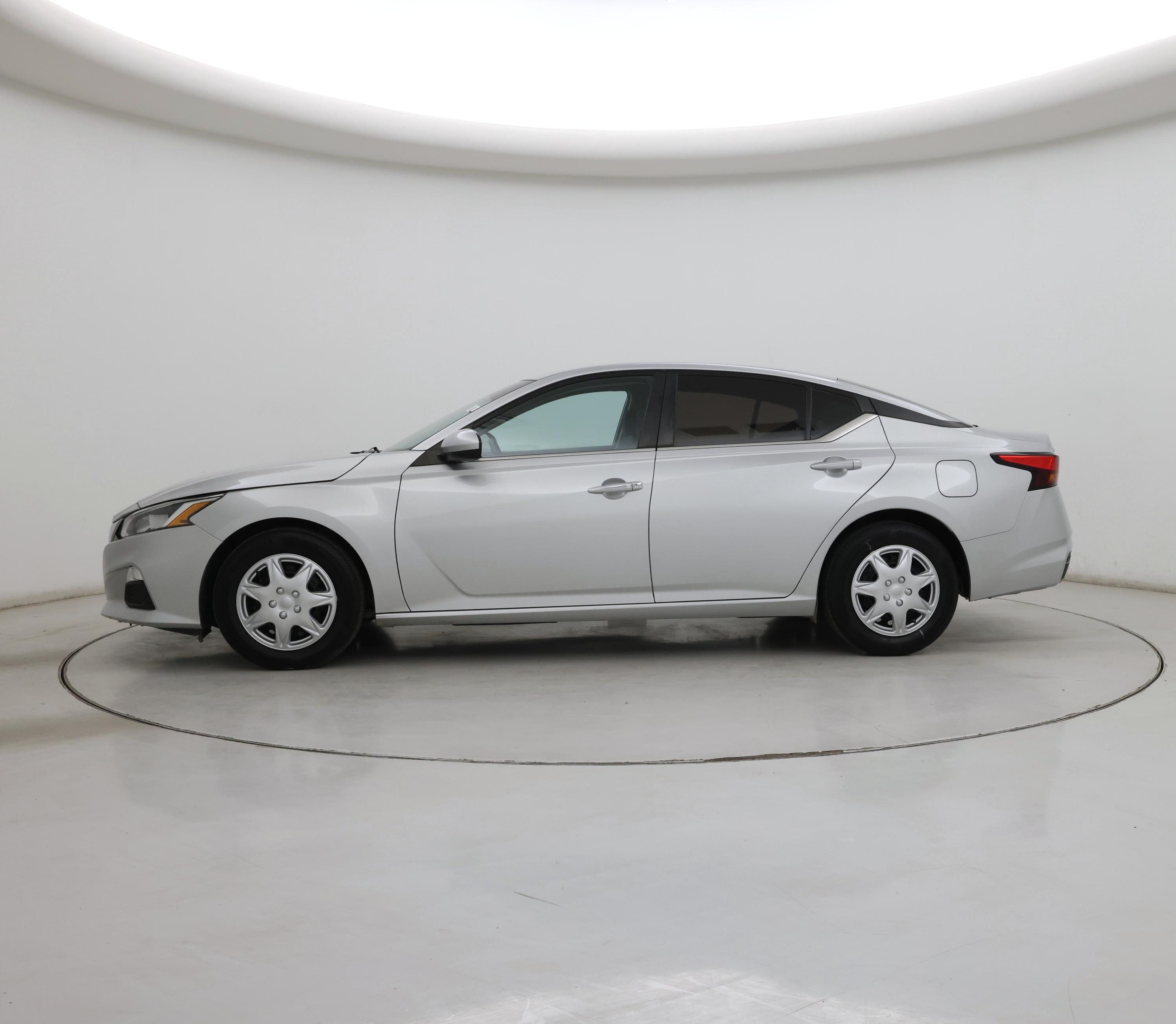 Thumbnail: 2021 Nissan Altima - 3