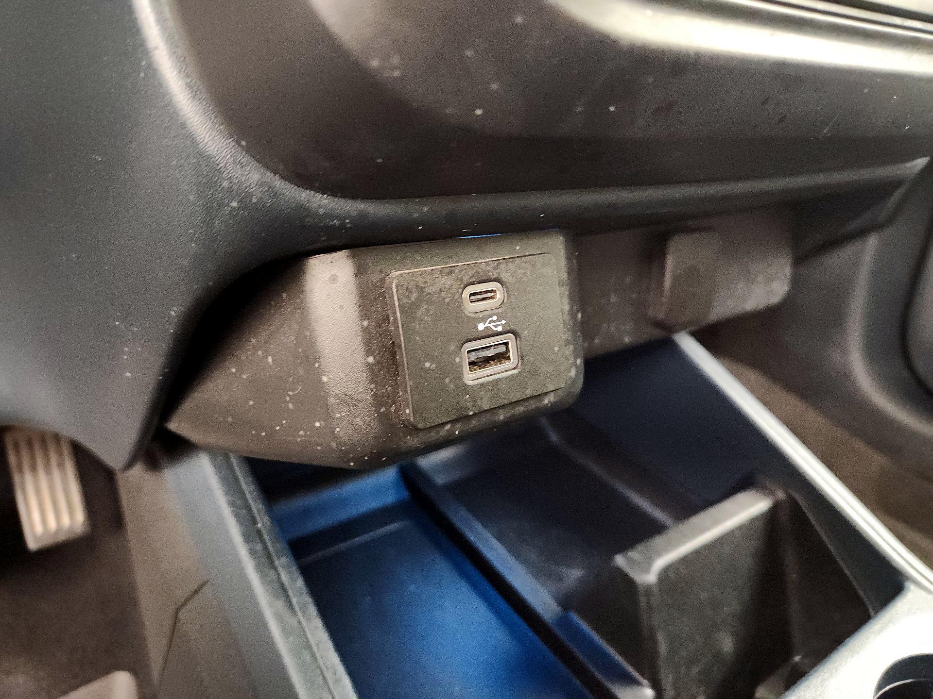 Thumbnail: 2022 Ford Maverick - 18