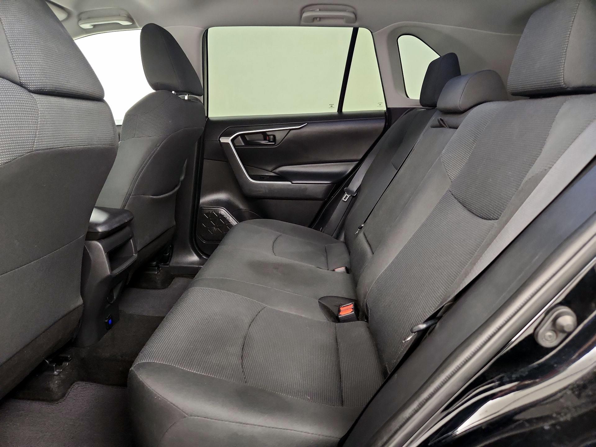 Thumbnail: 2021 Toyota RAV4 - 19