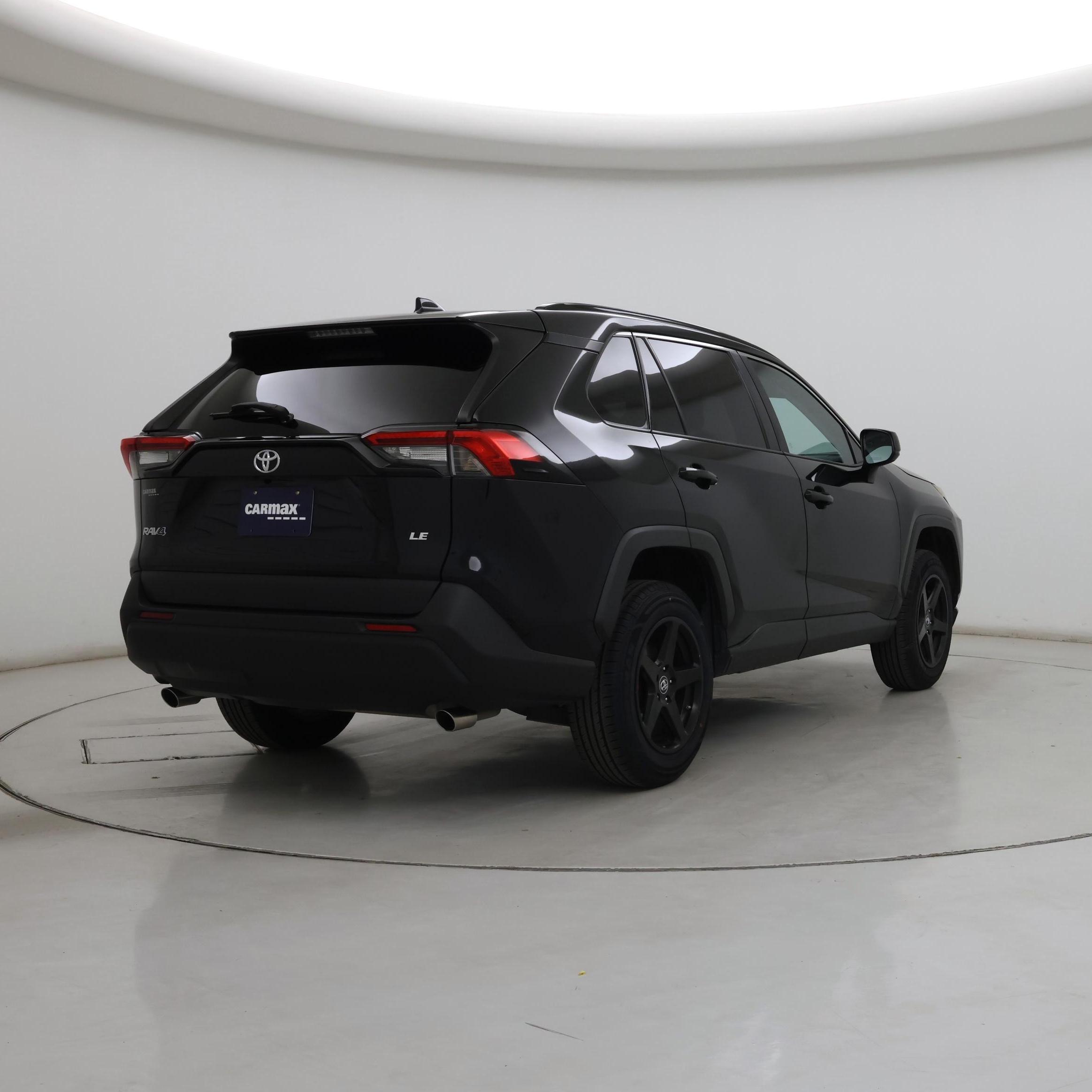 Thumbnail: 2021 Toyota RAV4 - 8