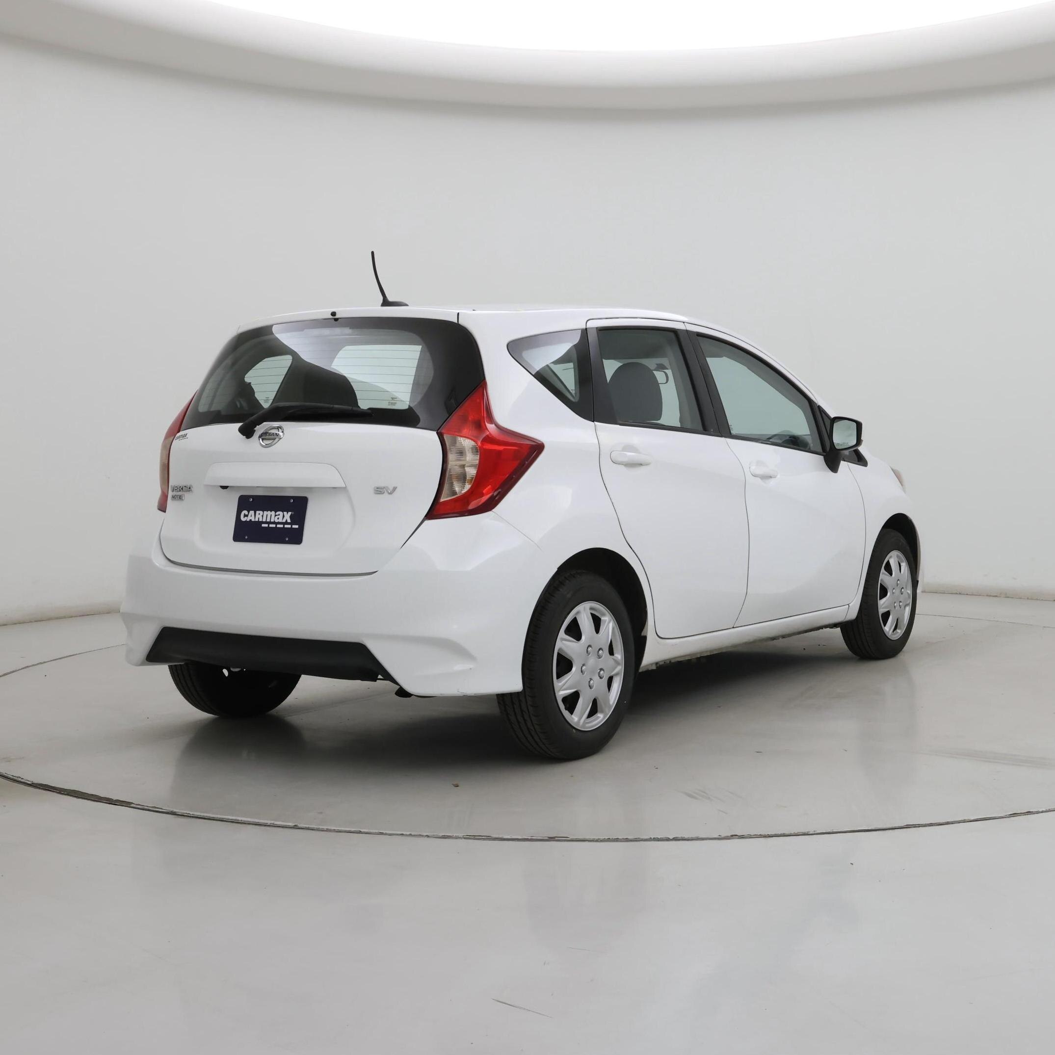 Thumbnail: 2017 Nissan Versa Note - 8