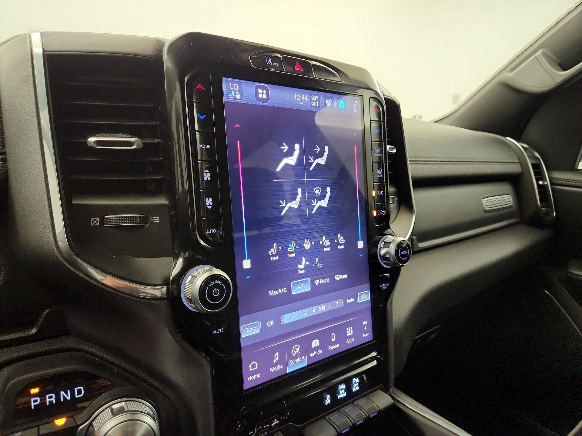 Thumbnail: 2025 RAM 1500 - 17