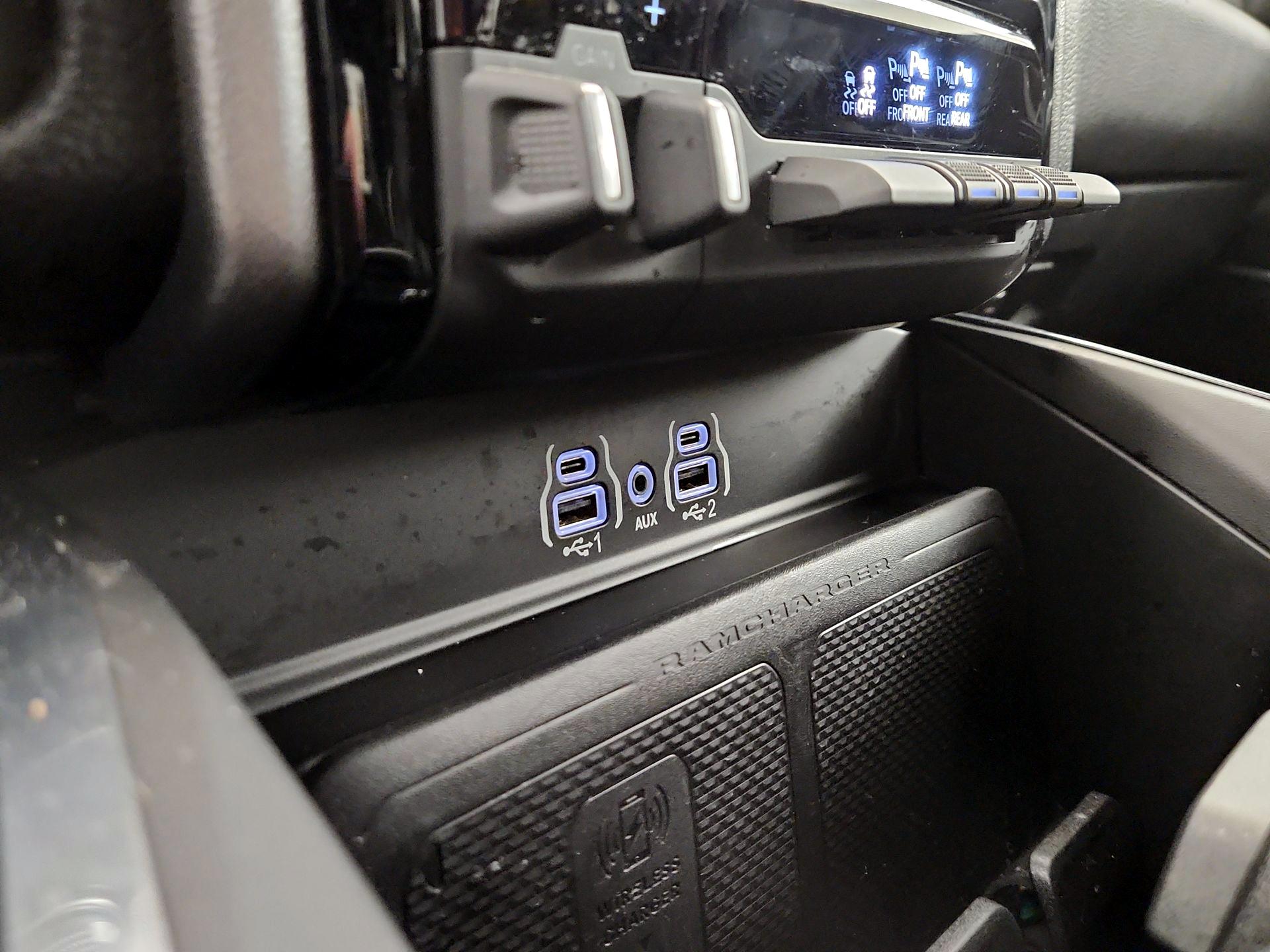 Thumbnail: 2025 RAM 1500 - 19