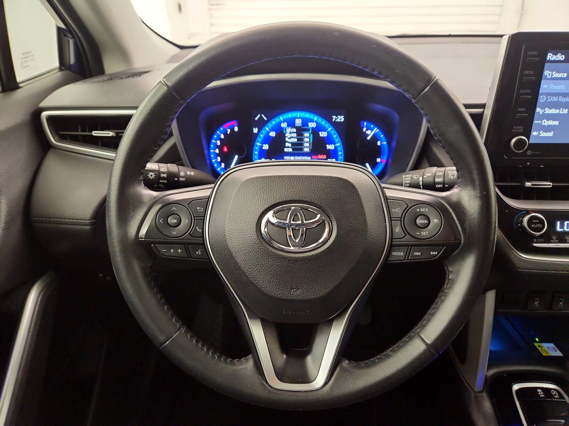 Thumbnail: 2022 Toyota Corolla Cross - 10