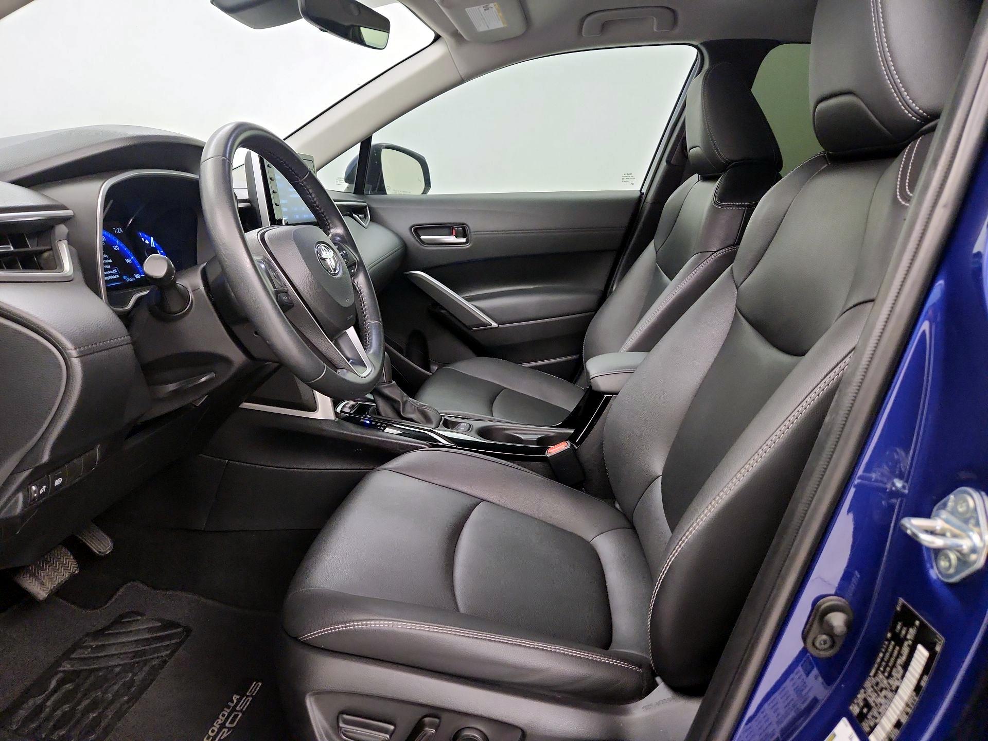 Thumbnail: 2022 Toyota Corolla Cross - 11