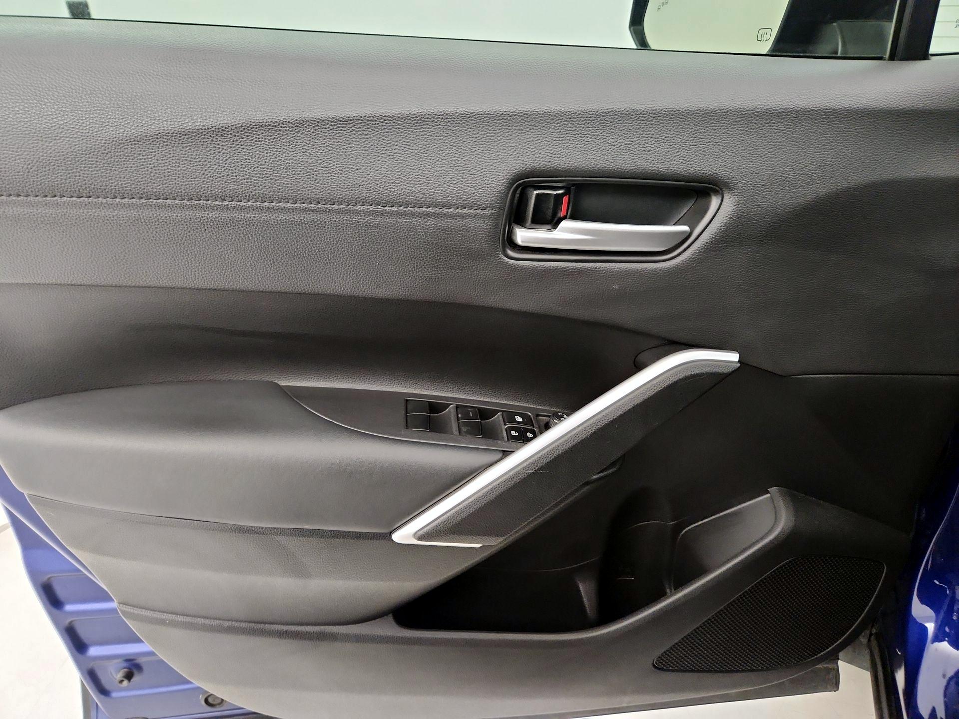 Thumbnail: 2022 Toyota Corolla Cross - 12