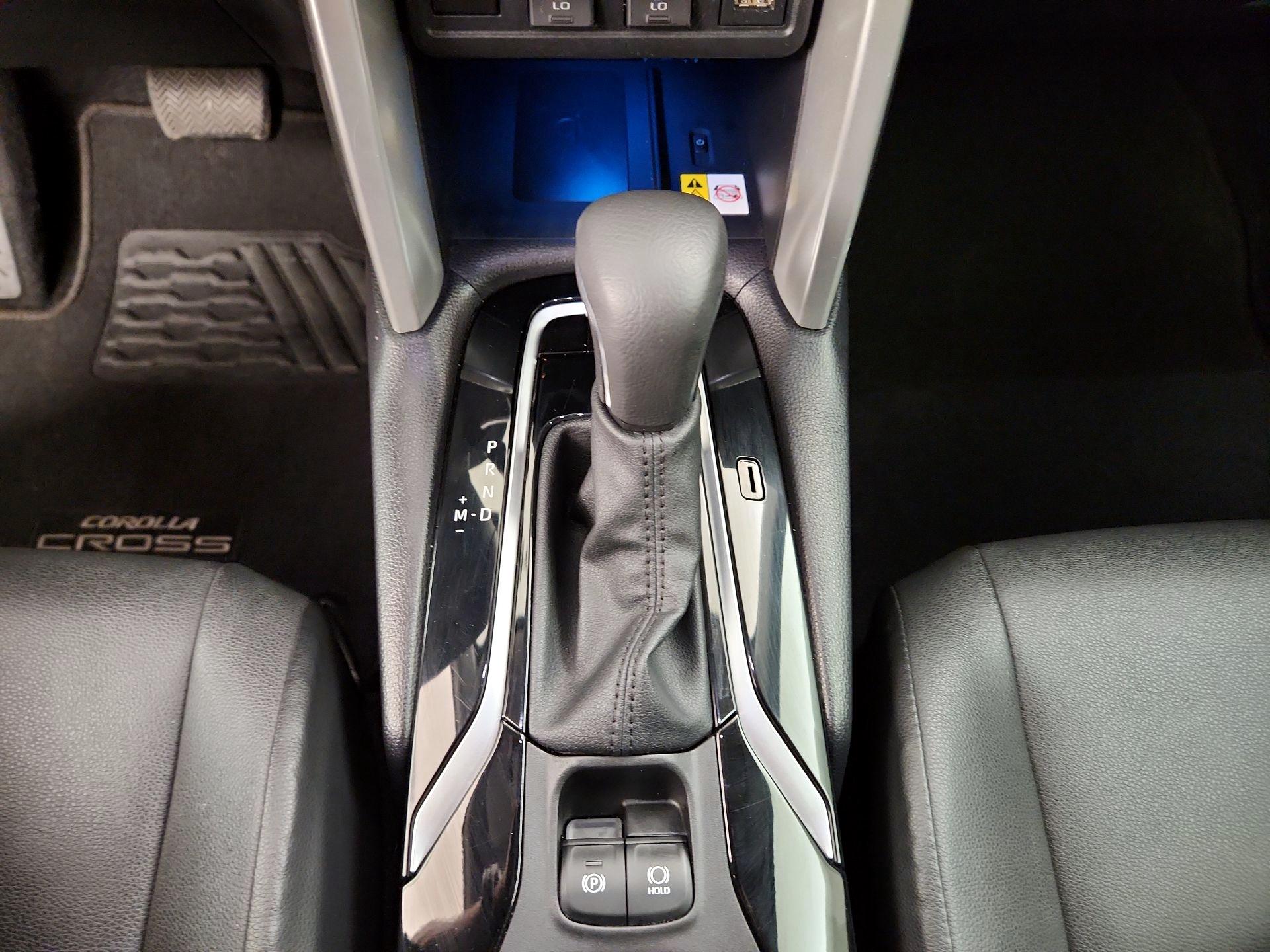 Thumbnail: 2022 Toyota Corolla Cross - 17