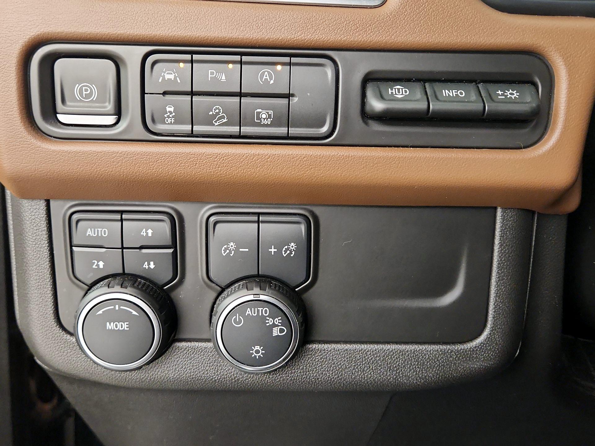 Thumbnail: 2023 Chevrolet Tahoe - 13