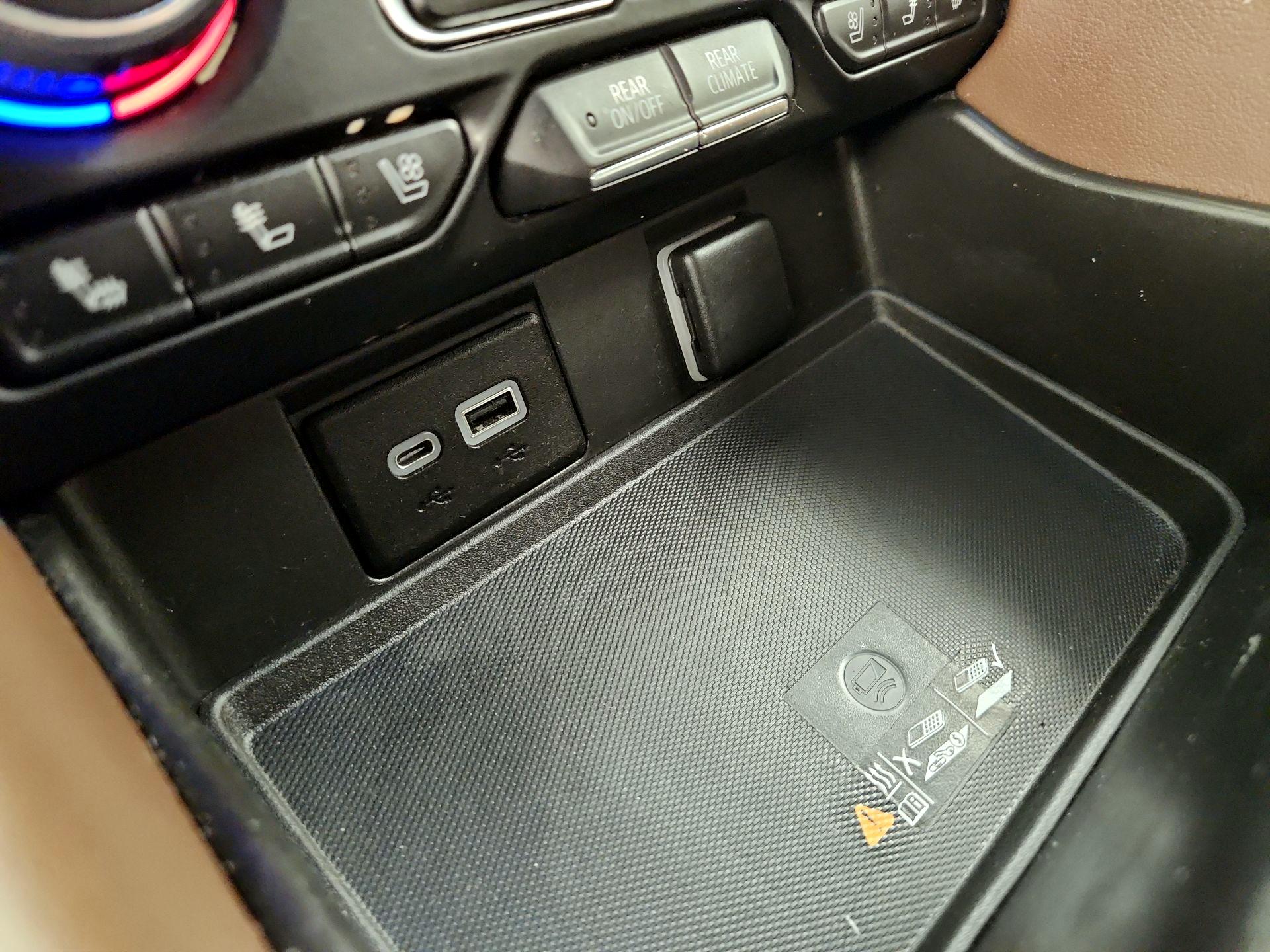 Thumbnail: 2023 Chevrolet Tahoe - 18