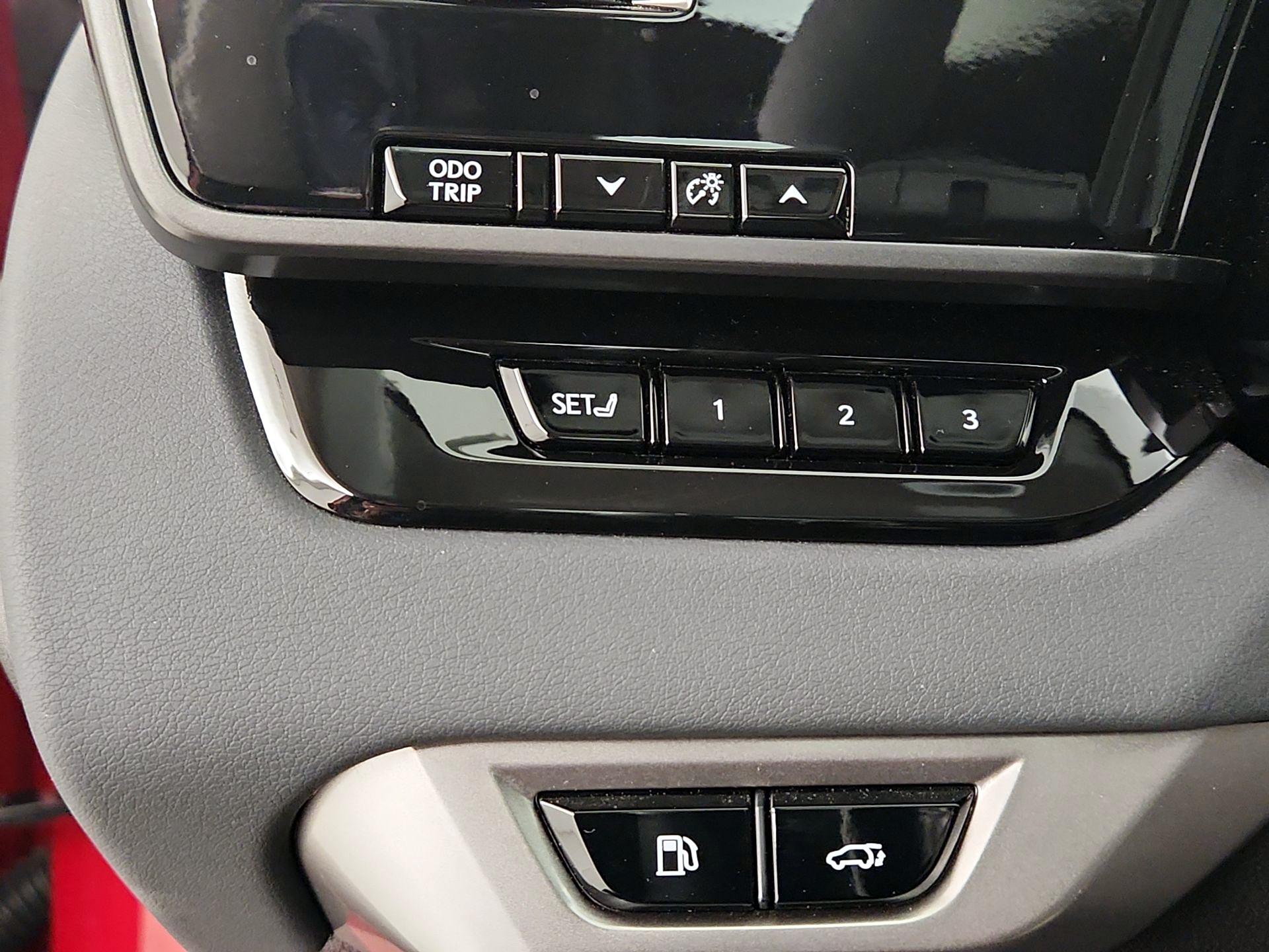 Thumbnail: 2025 Lexus RX - 13