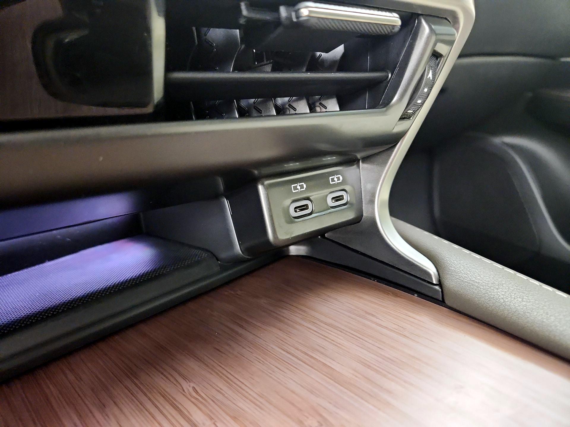 Thumbnail: 2025 Lexus RX - 18