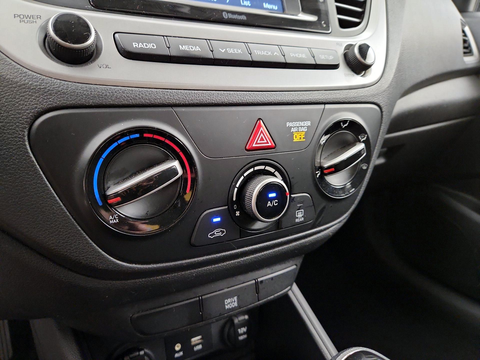 Thumbnail: 2020 Hyundai Accent - 15