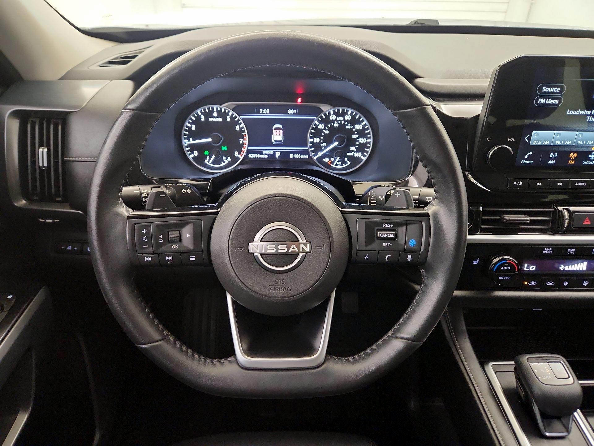 Thumbnail: 2022 Nissan Pathfinder - 10