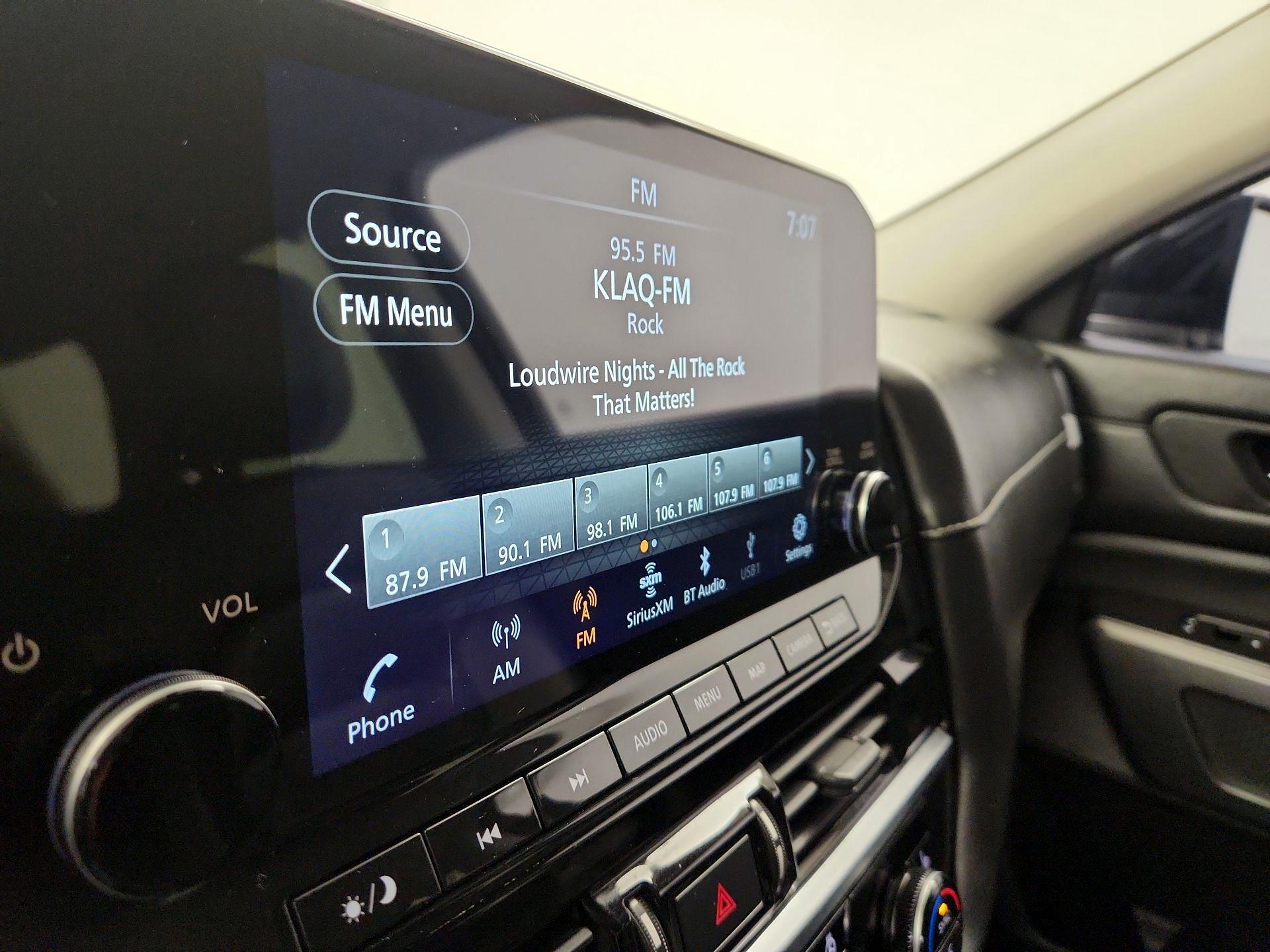 Thumbnail: 2022 Nissan Pathfinder - 16