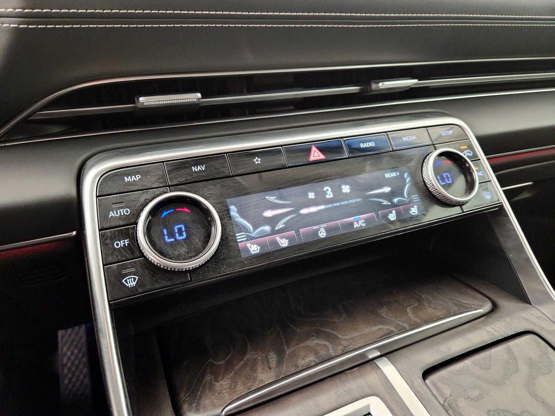 Thumbnail: 2021 Genesis GV80 - 17