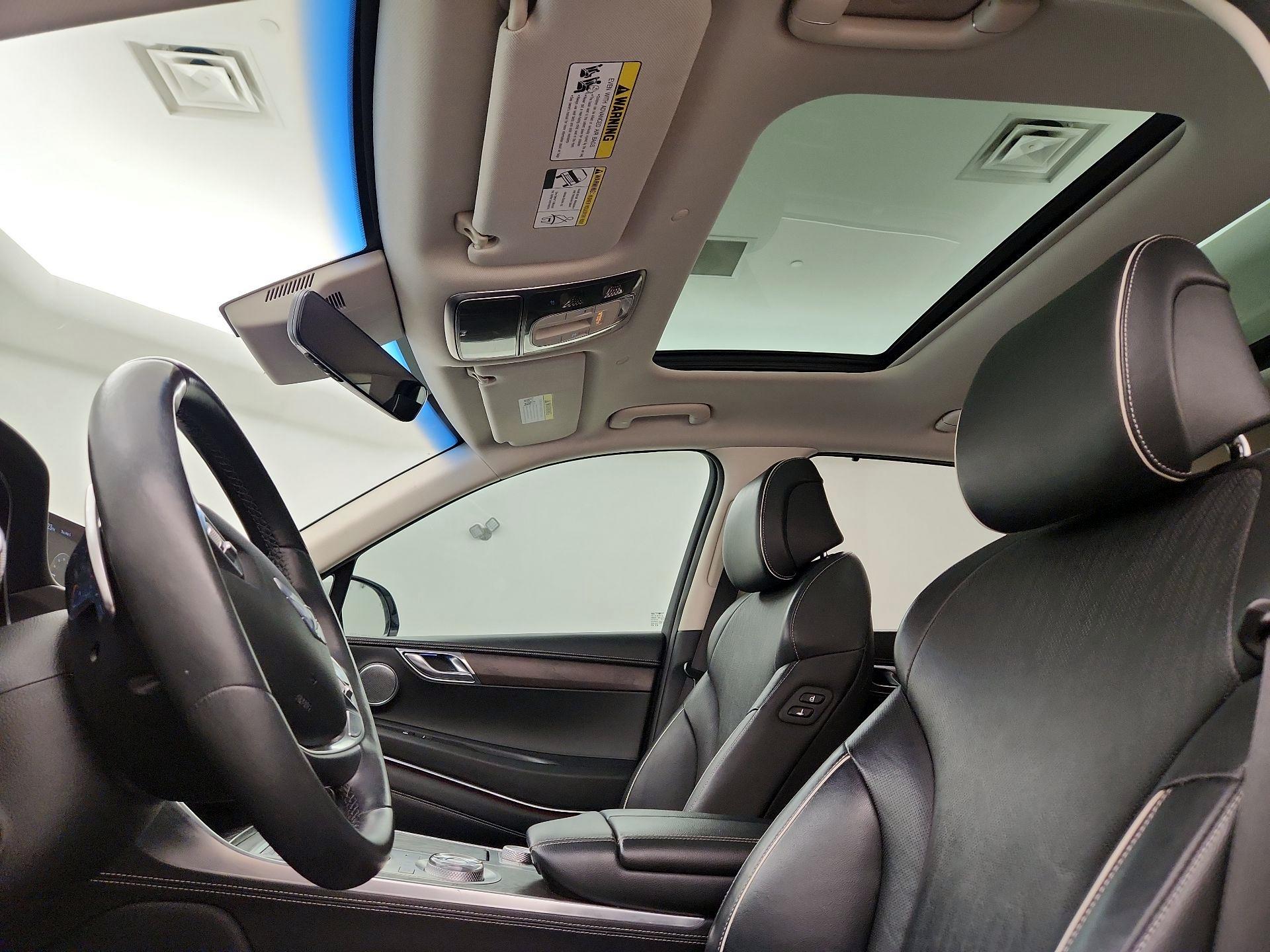 Thumbnail: 2021 Genesis GV80 - 20