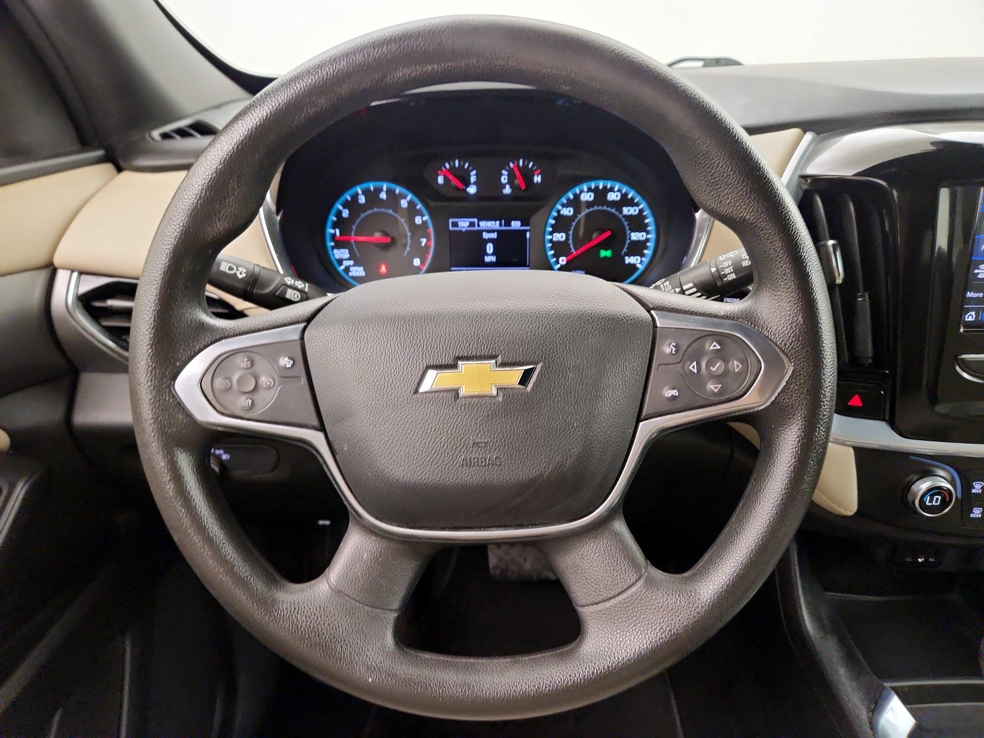 Thumbnail: 2023 Chevrolet Traverse - 10