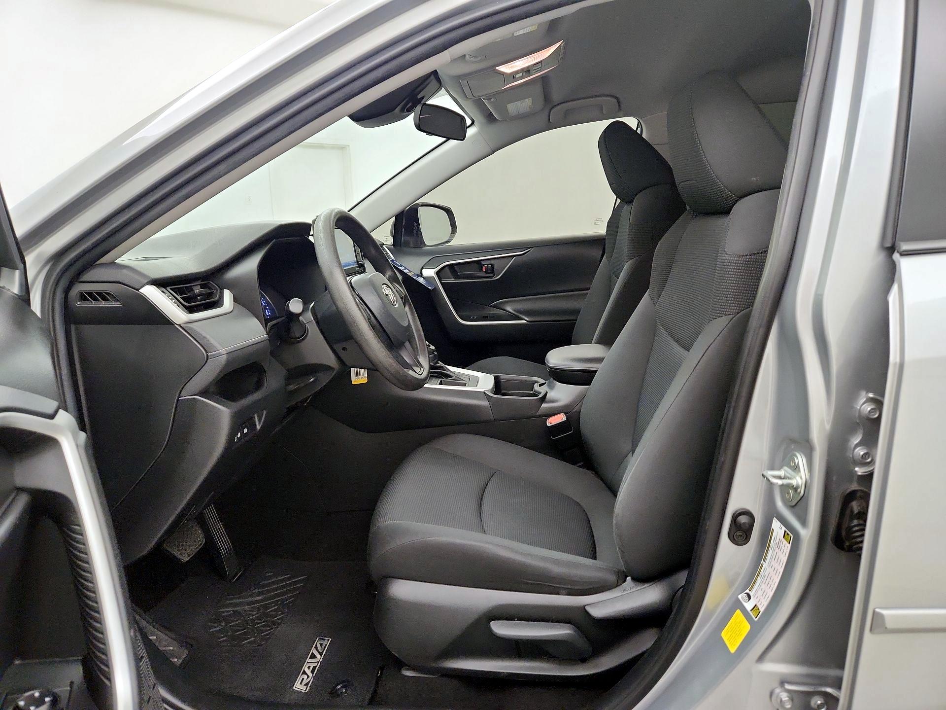 Thumbnail: 2021 Toyota RAV4 - 11