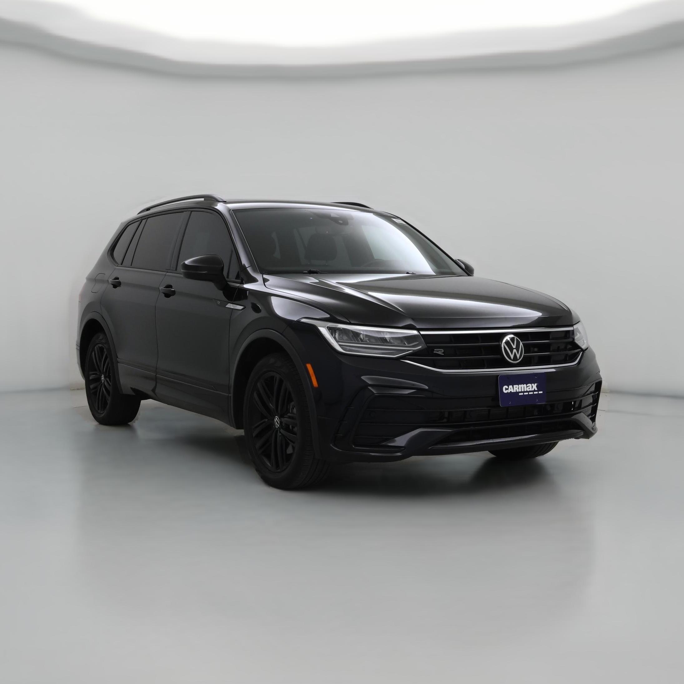 Thumbnail: 2022 Volkswagen Tiguan - 1