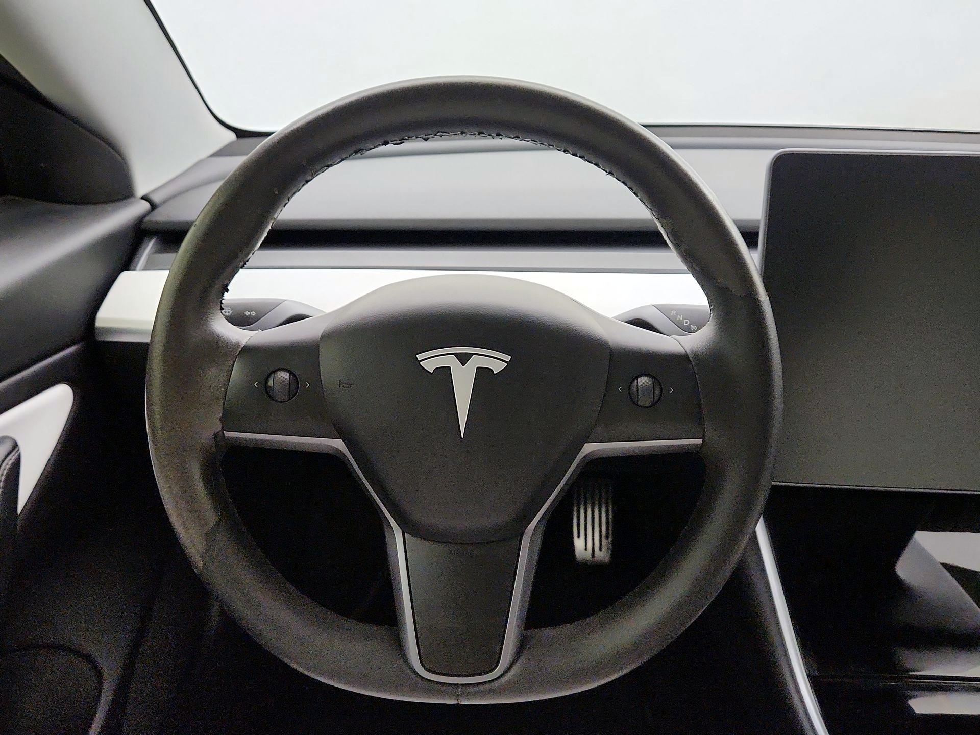 Thumbnail: 2020 Tesla Model 3 - 10