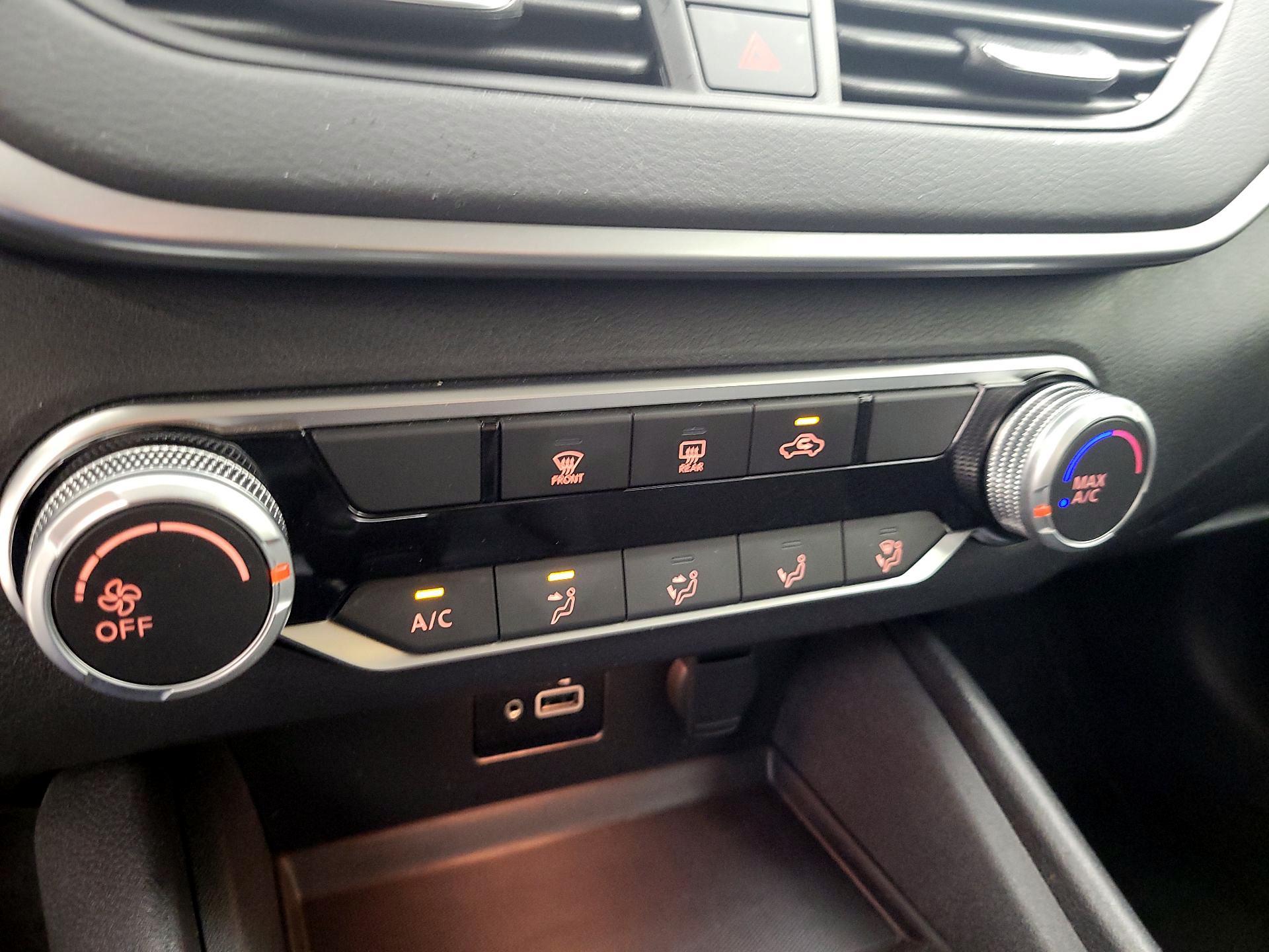 Thumbnail: 2021 Nissan Altima - 14