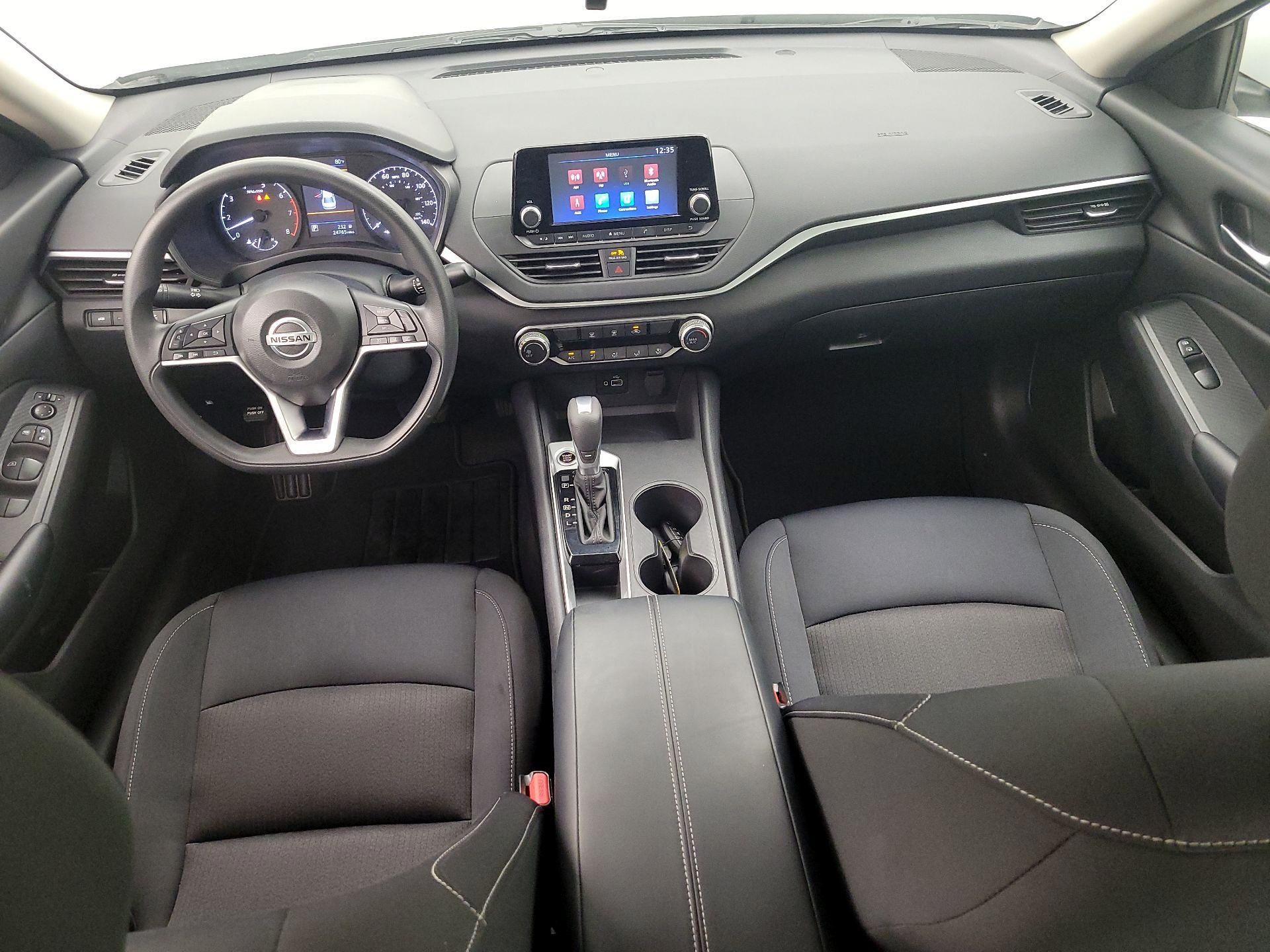 Thumbnail: 2021 Nissan Altima - 9