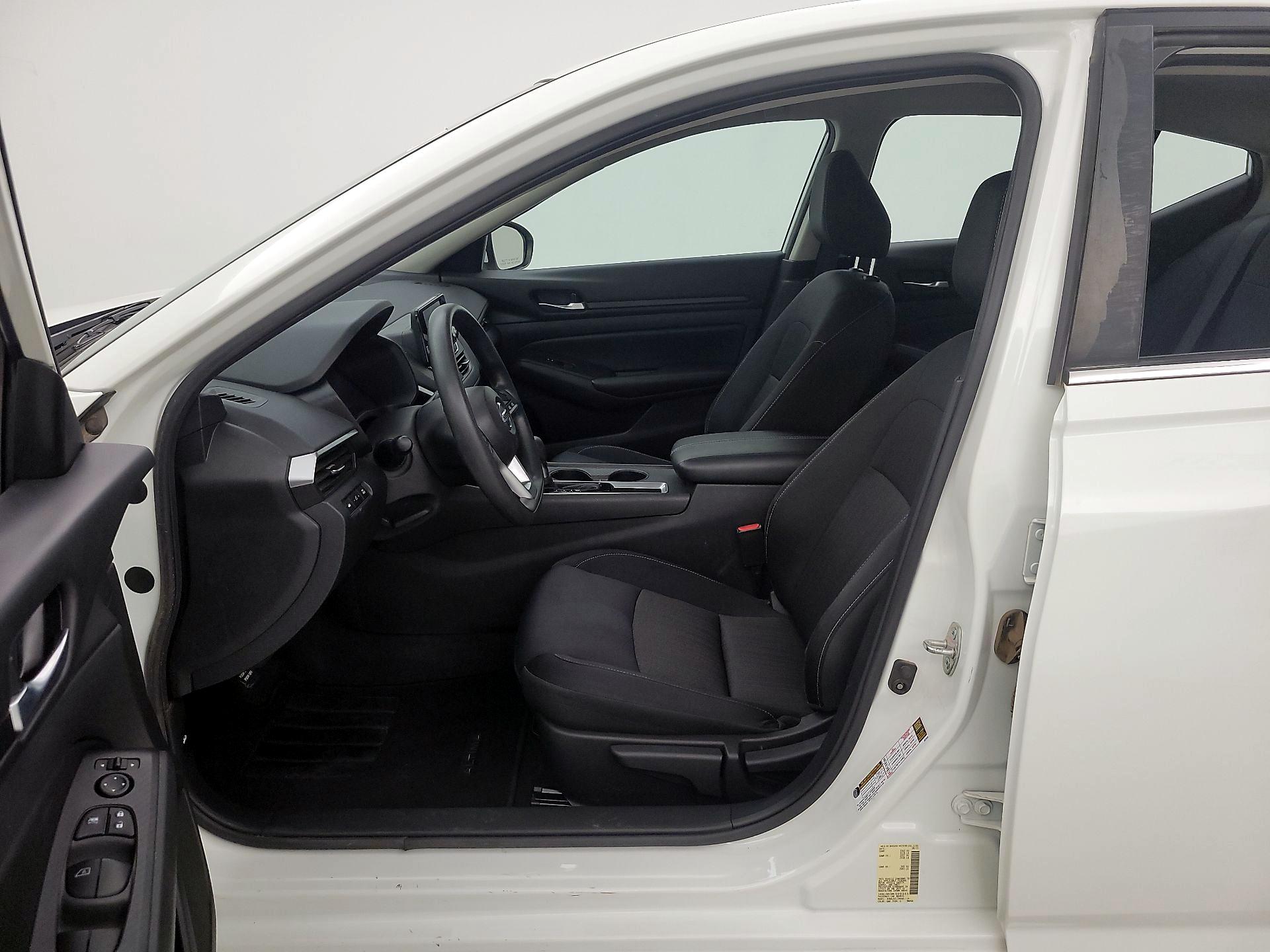 Thumbnail: 2021 Nissan Altima - 11