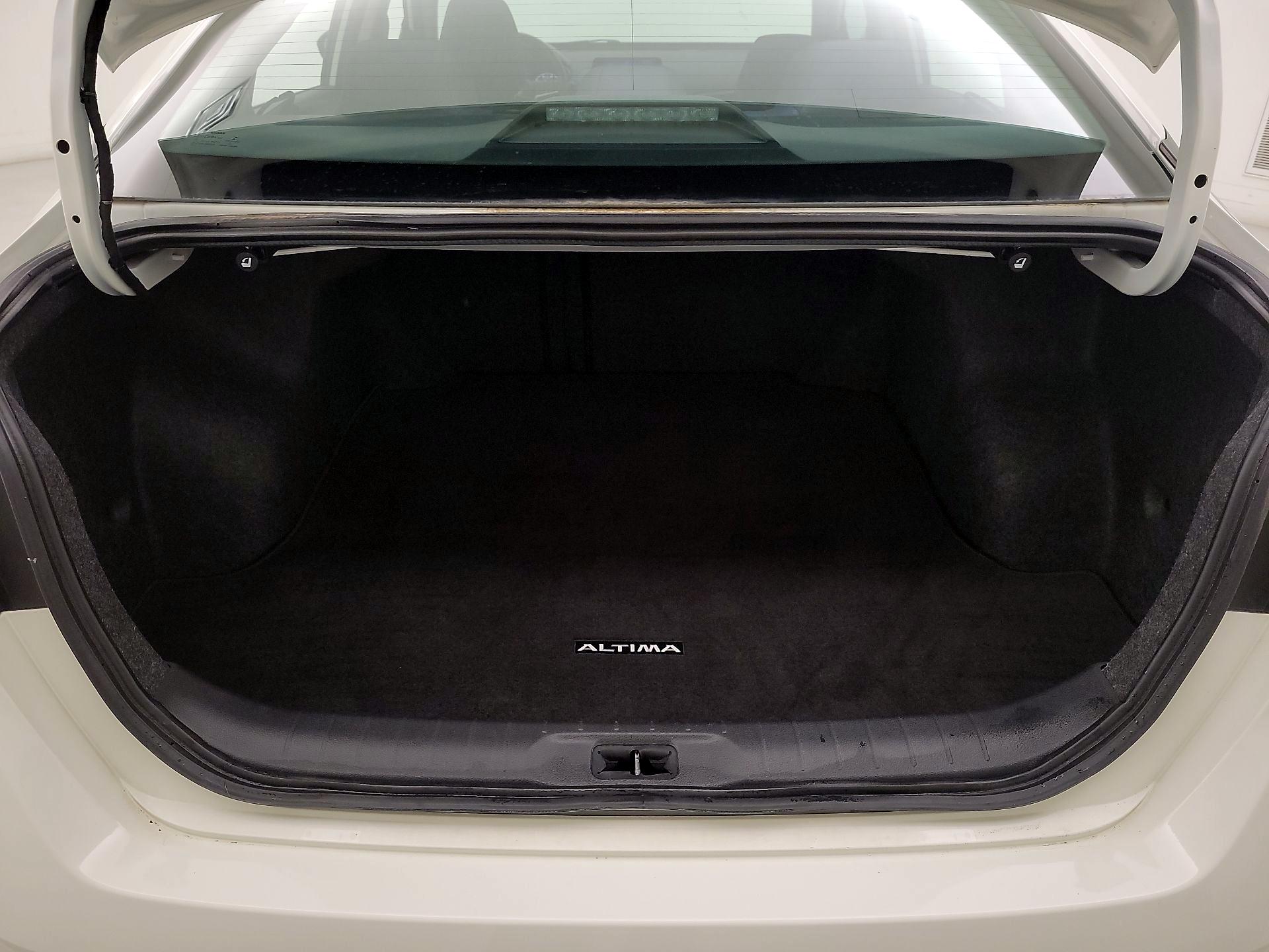 Thumbnail: 2021 Nissan Altima - 20