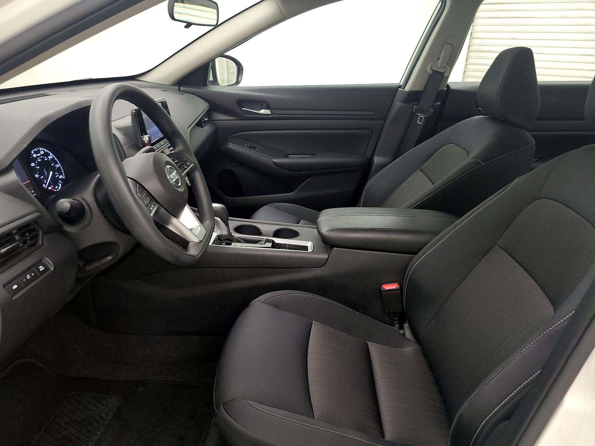 Thumbnail: 2021 Nissan Altima - 11