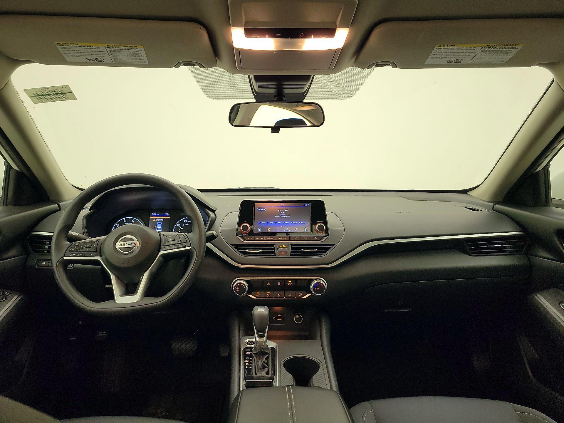 Thumbnail: 2021 Nissan Altima - 9