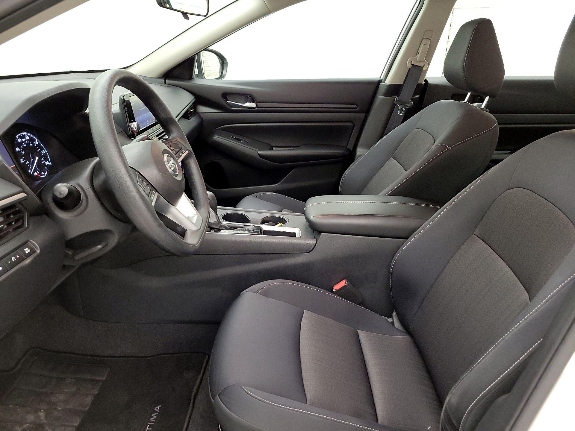 Thumbnail: 2021 Nissan Altima - 11